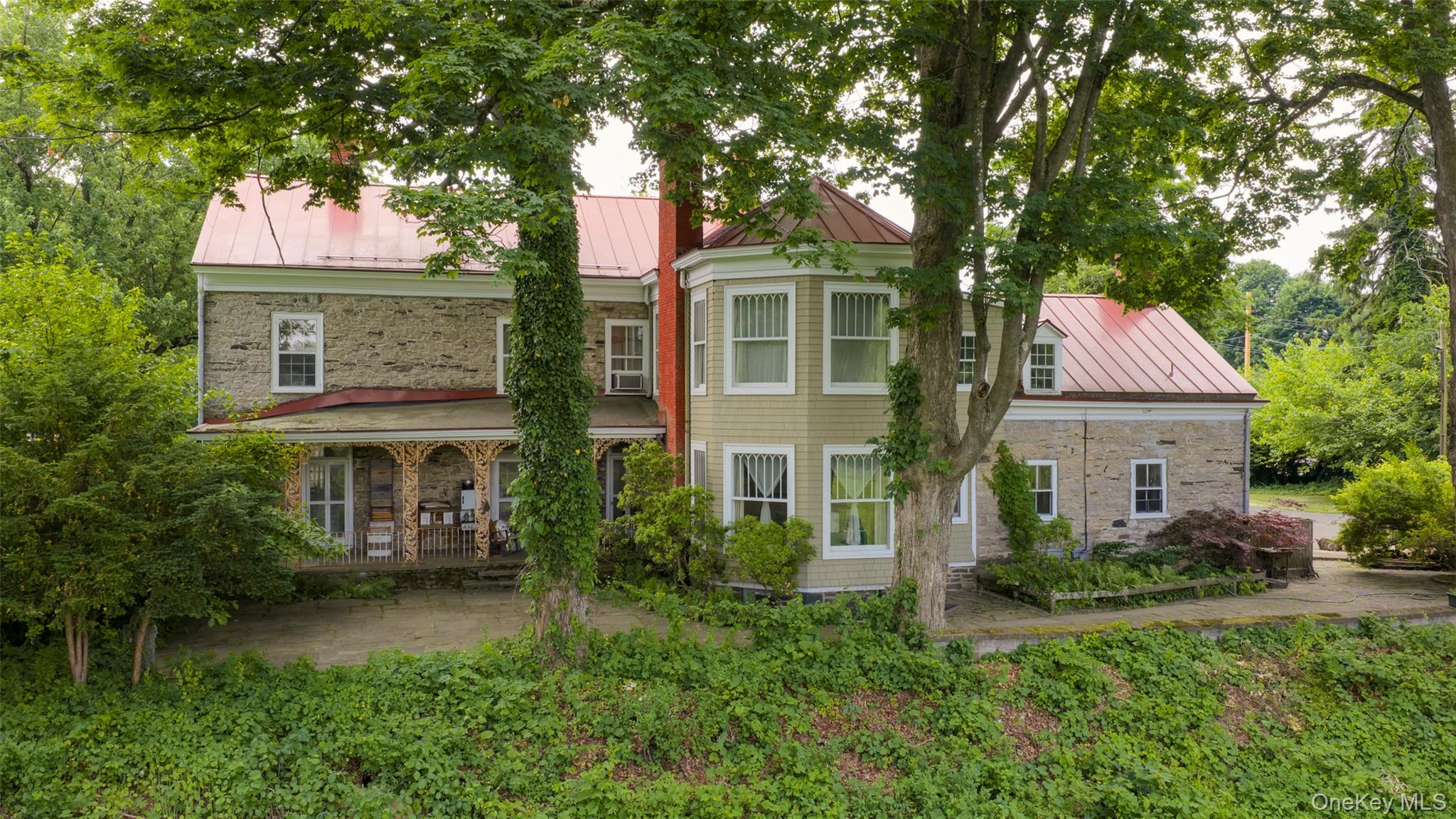169 Albany Avenue