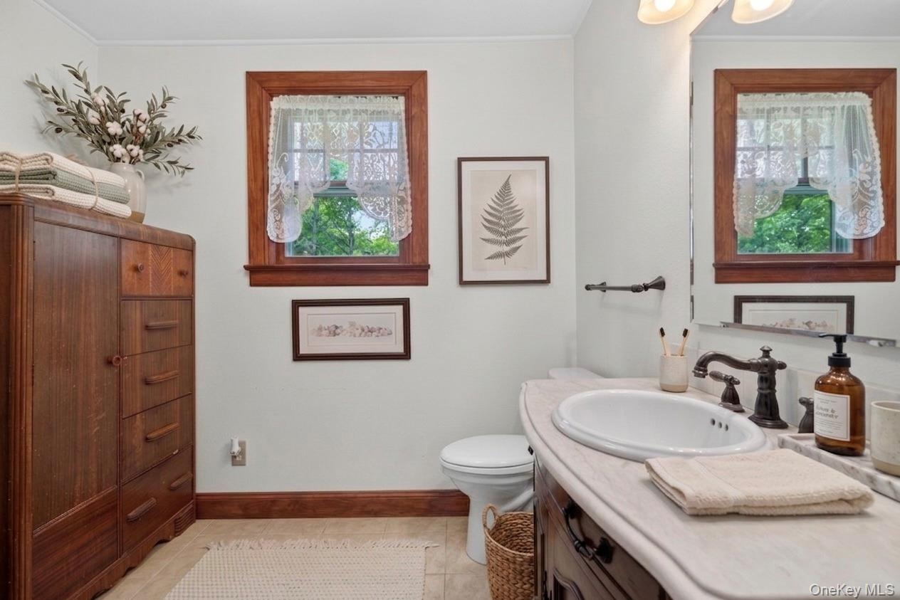 83 Edgemere Avenue