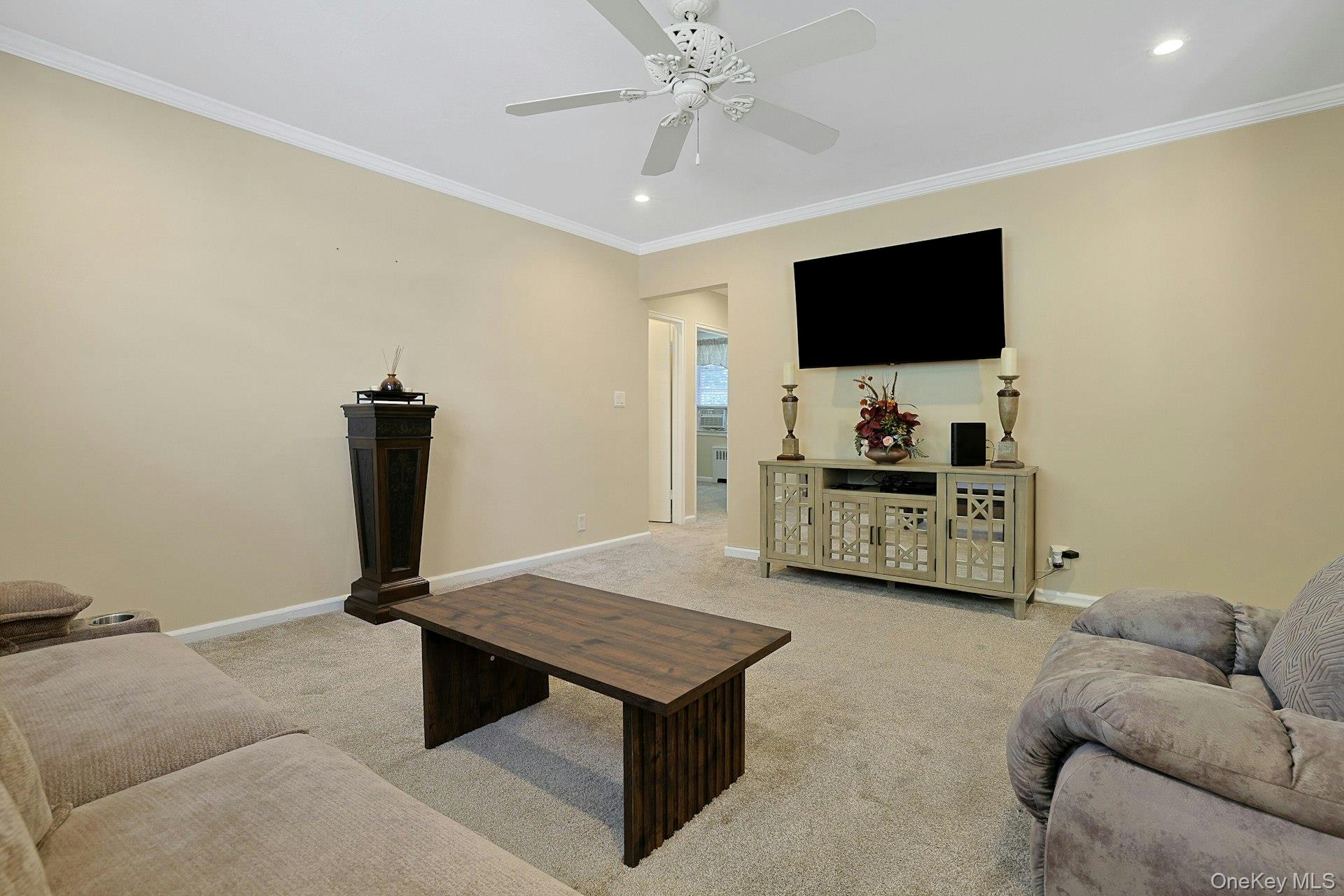 15 Bryant Crescent Unit: 2G