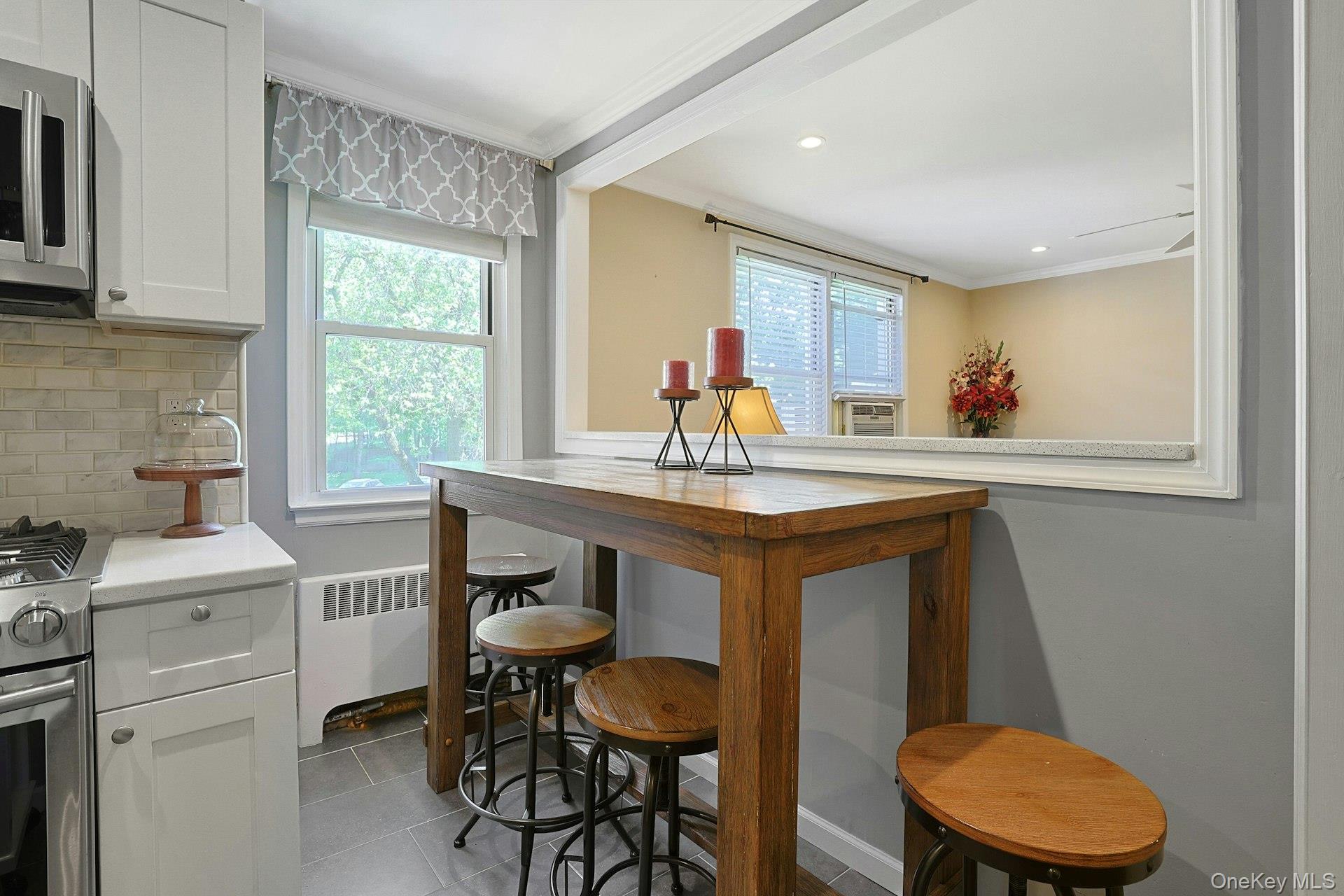 15 Bryant Crescent Unit: 2G