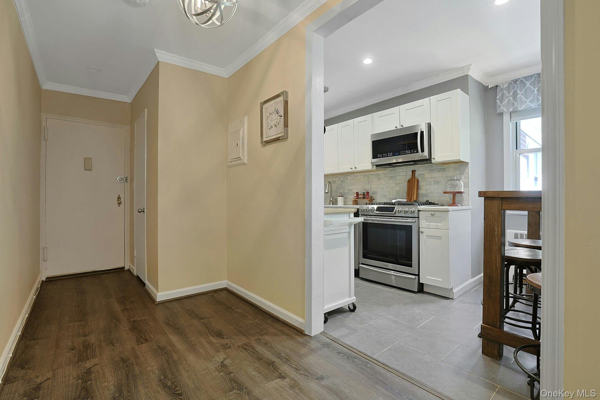 15 Bryant Crescent Unit: 2G