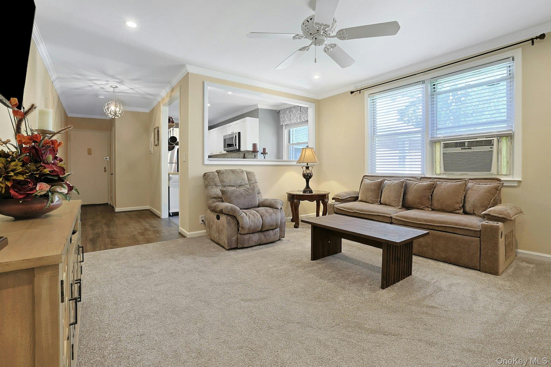 15 Bryant Crescent Unit: 2G