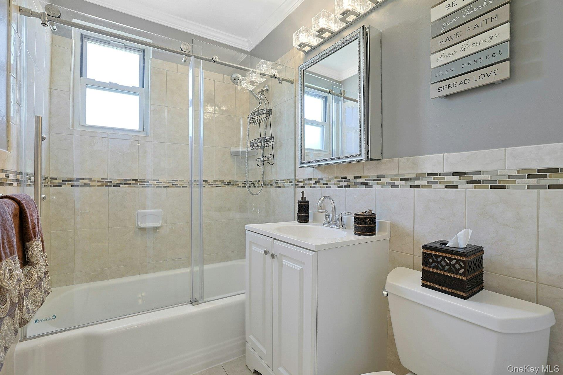 15 Bryant Crescent Unit: 2G