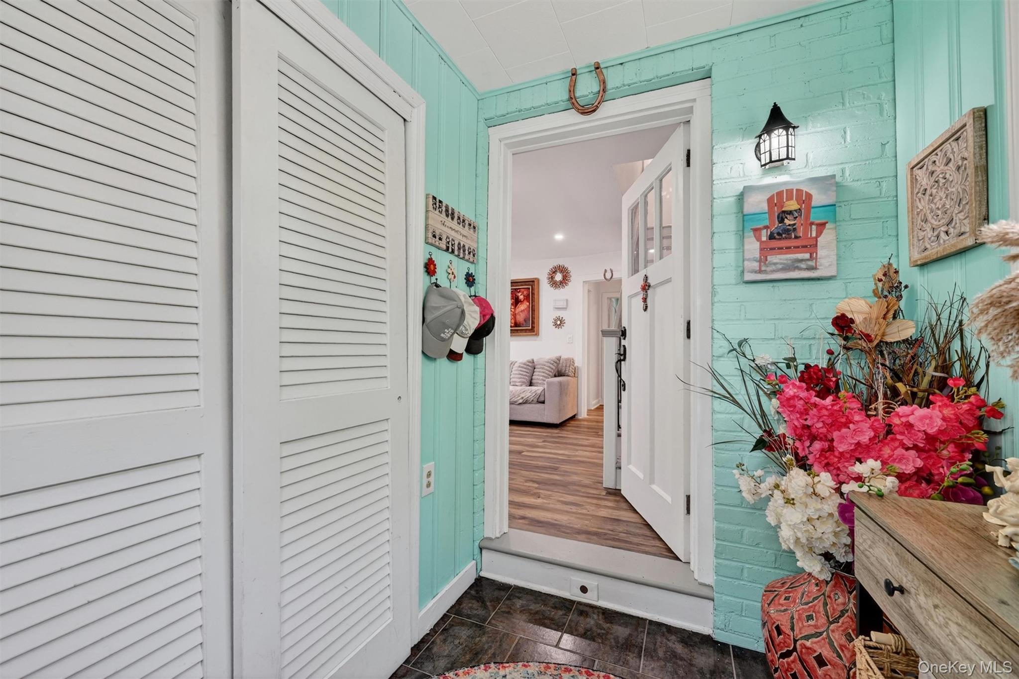 239 Leslie Avenue