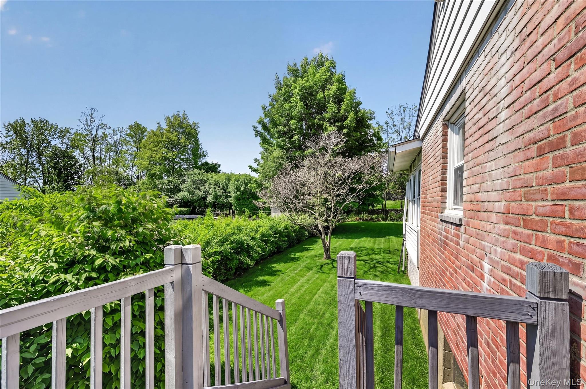 239 Leslie Avenue