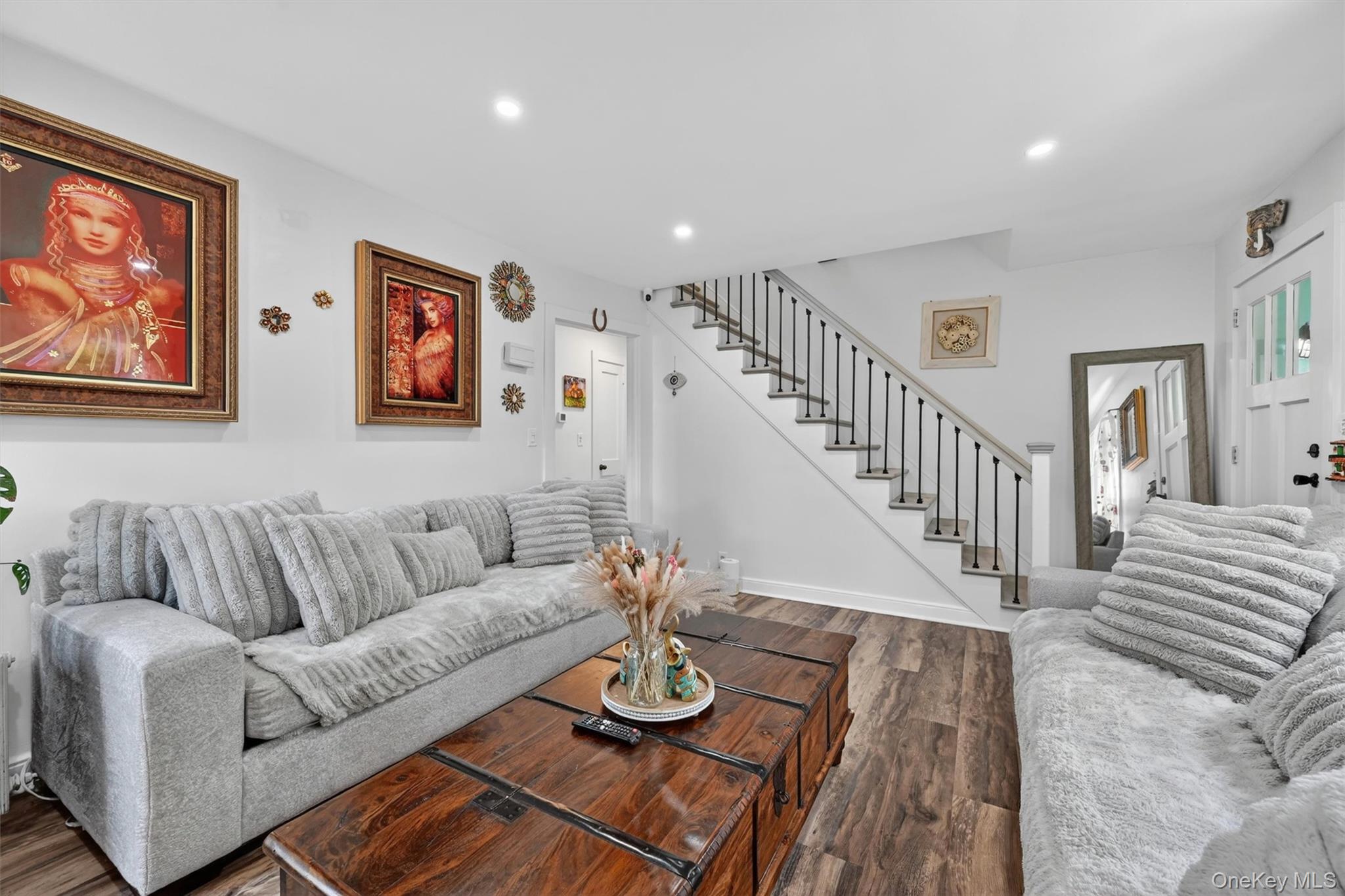 239 Leslie Avenue