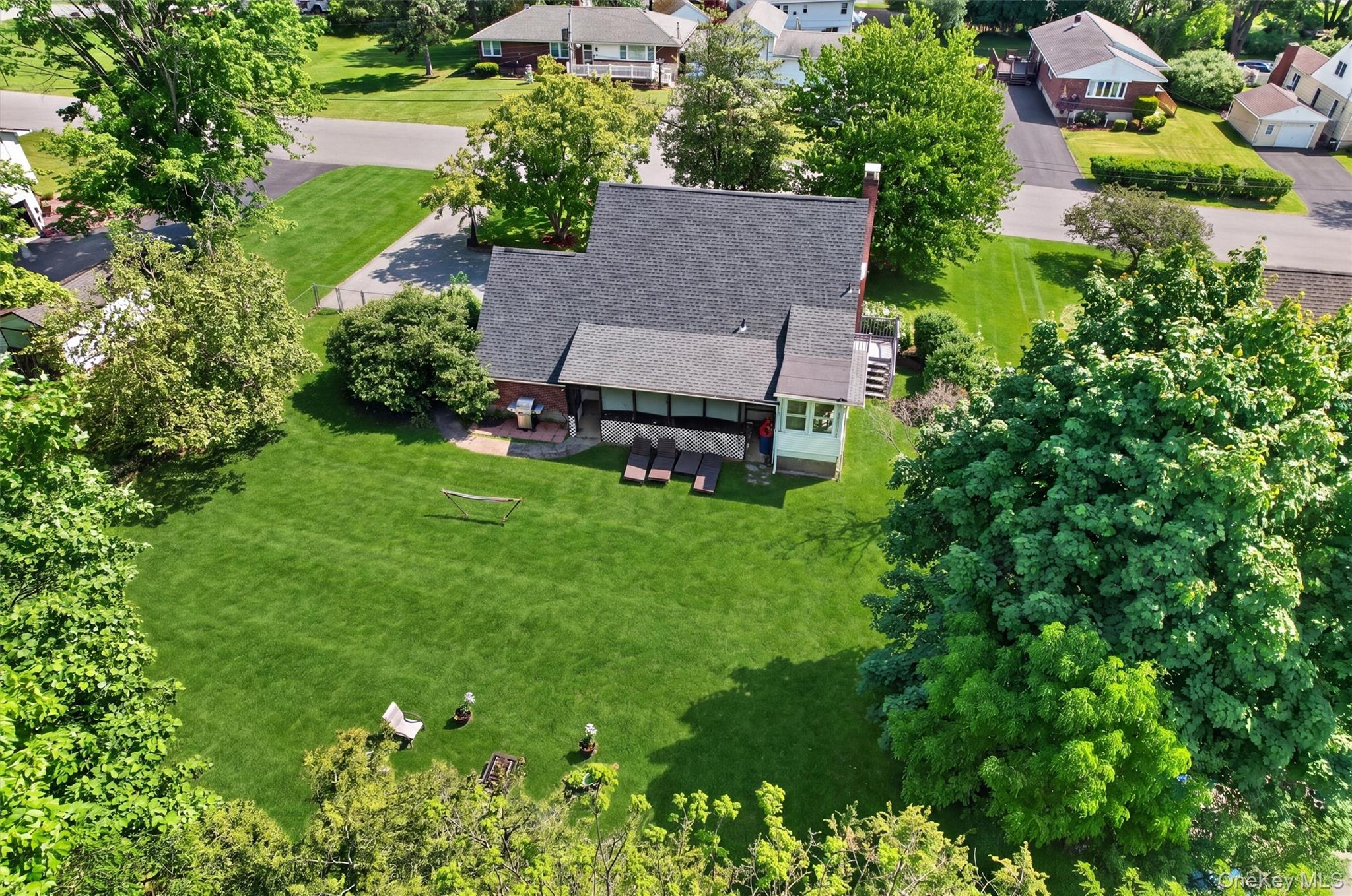 239 Leslie Avenue