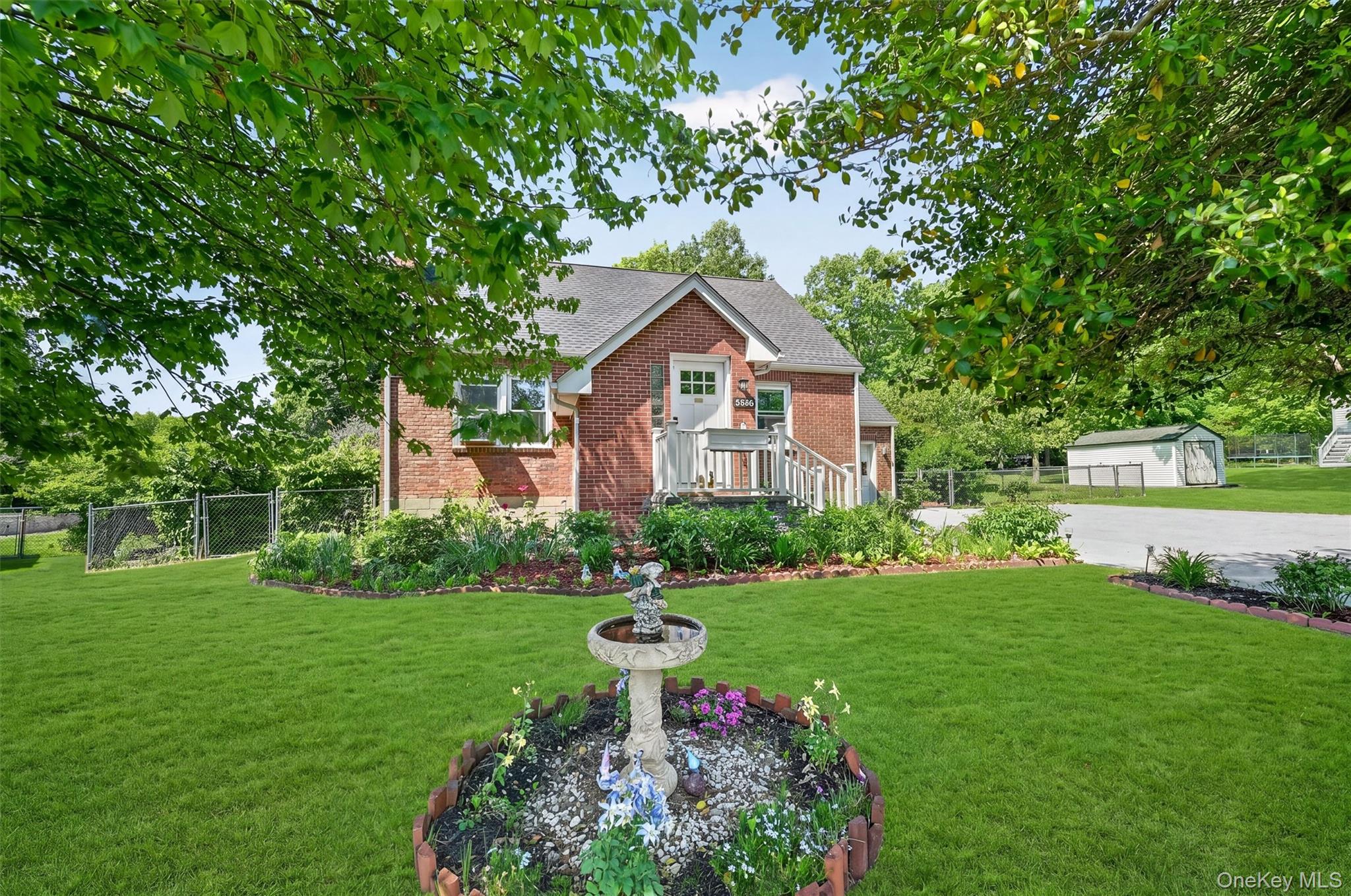 239 Leslie Avenue