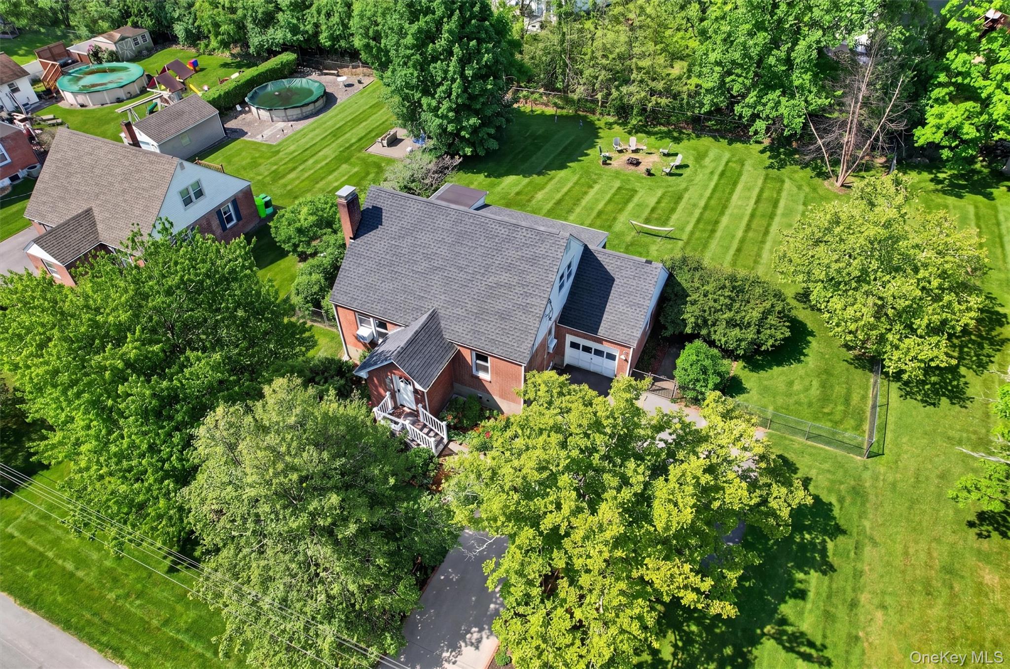 239 Leslie Avenue