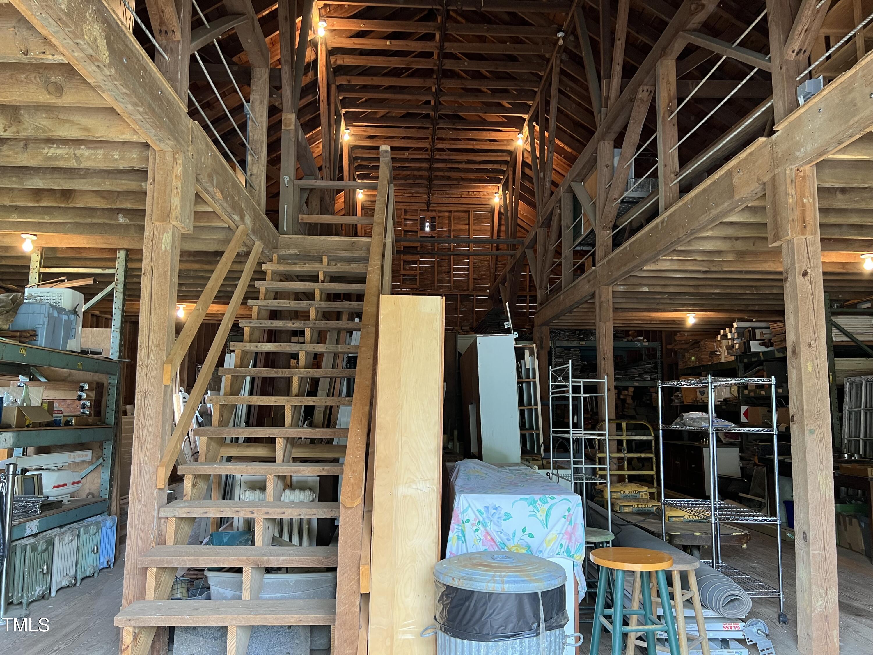 228 Holt Road