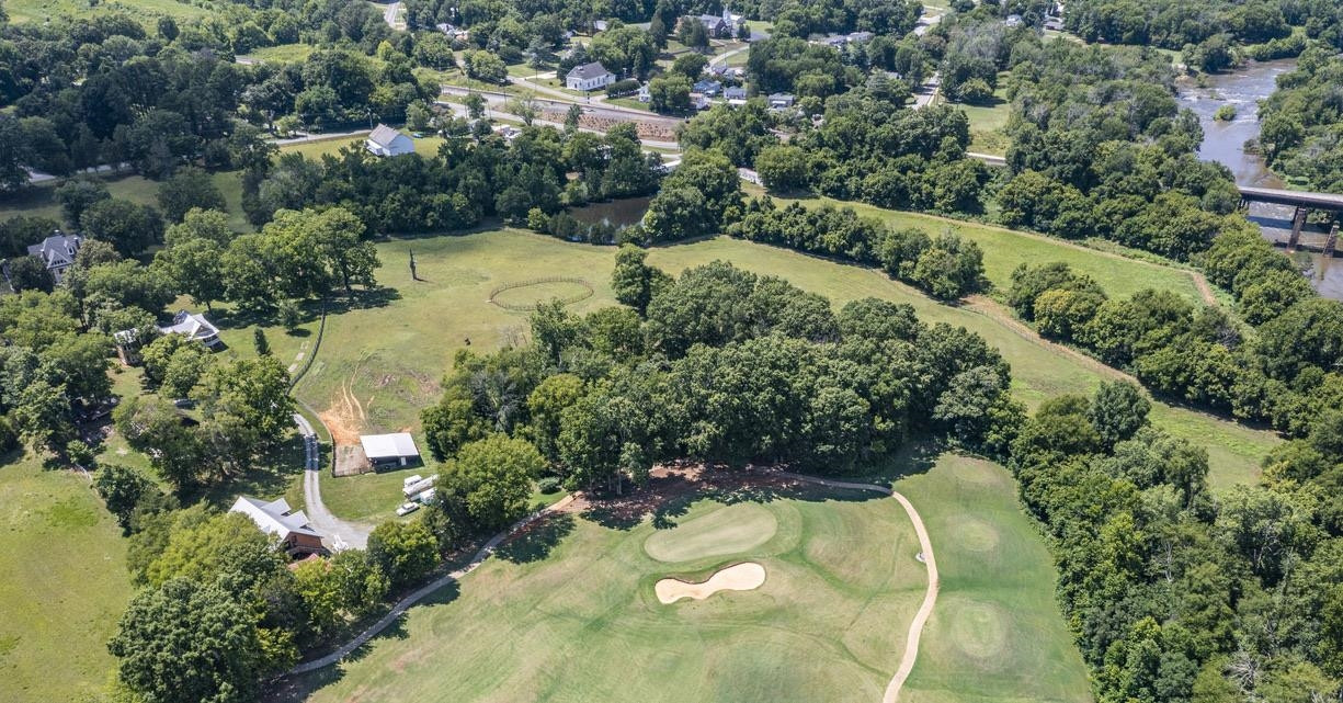 228 Holt Road