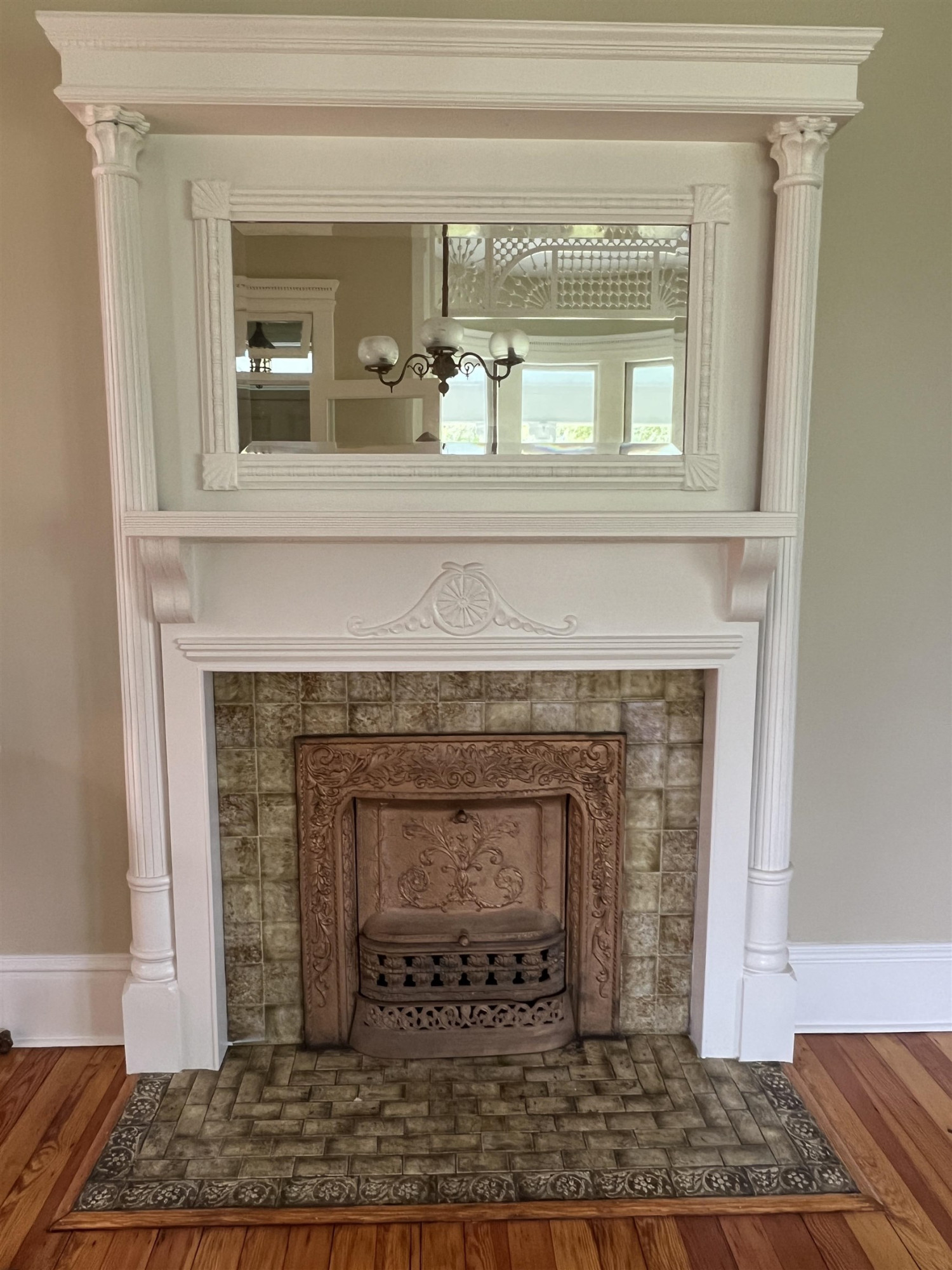 228 Holt Road