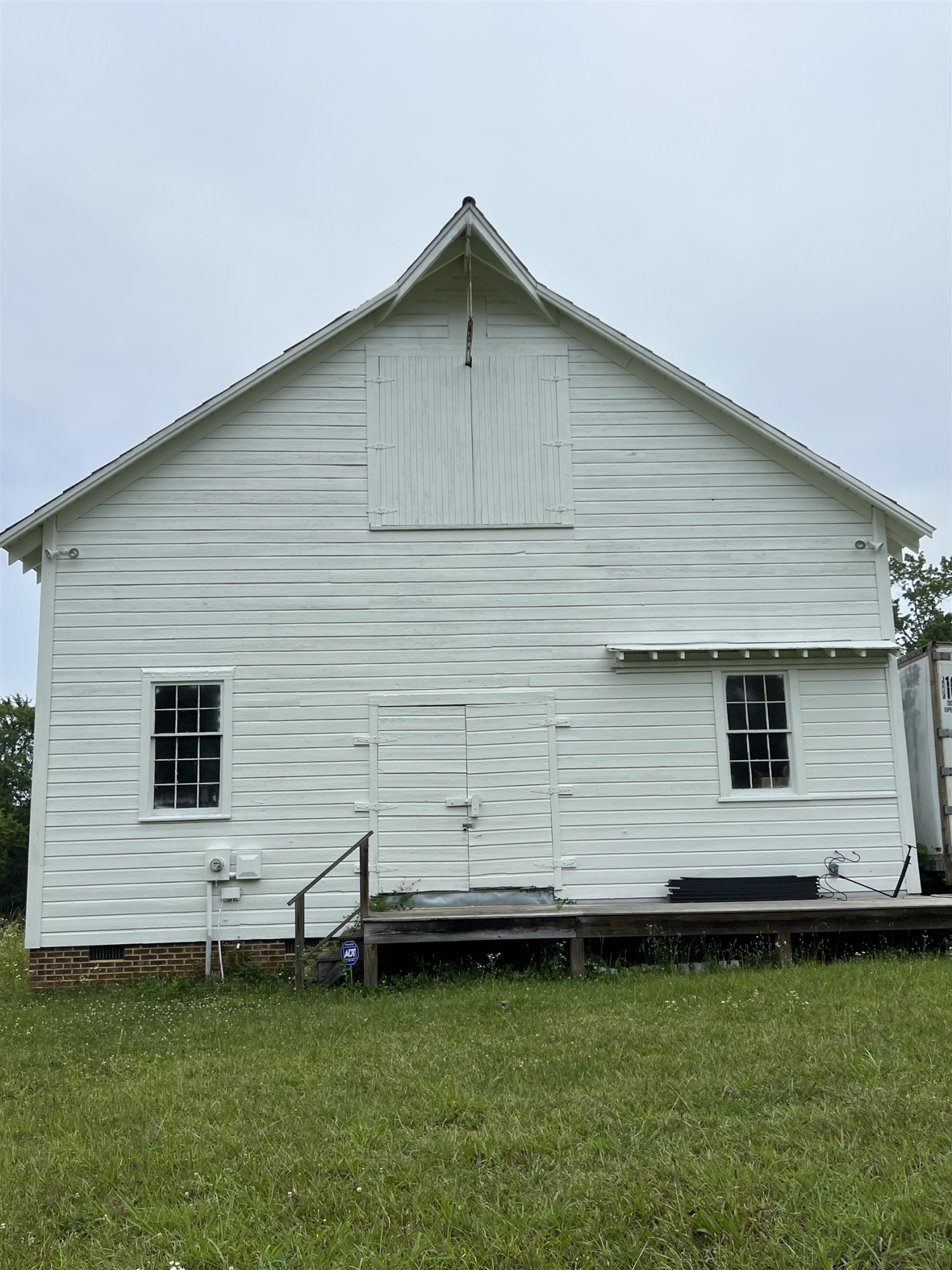 228 Holt Road