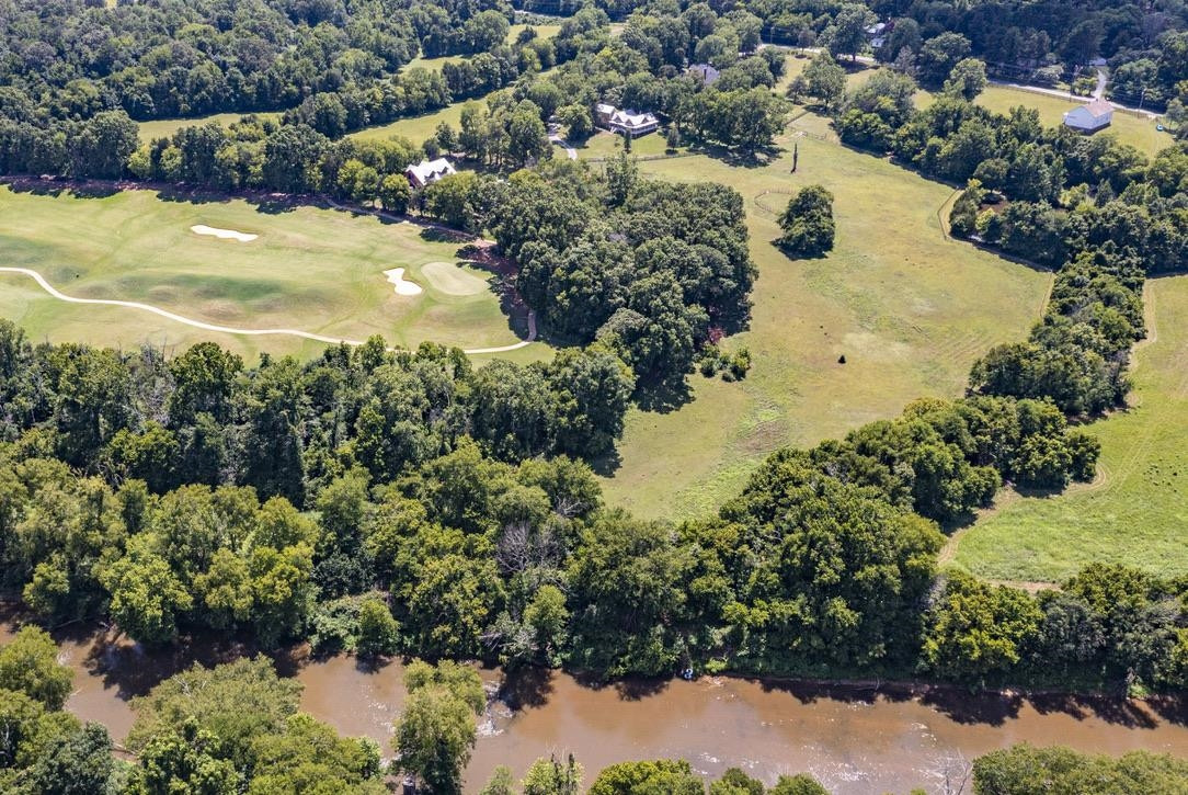 228 Holt Road