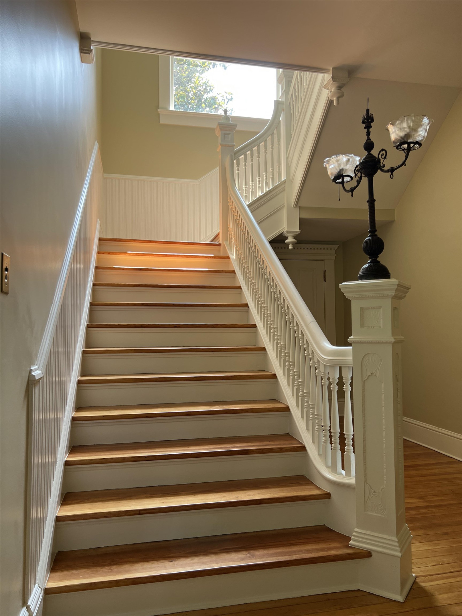 228 Holt Road