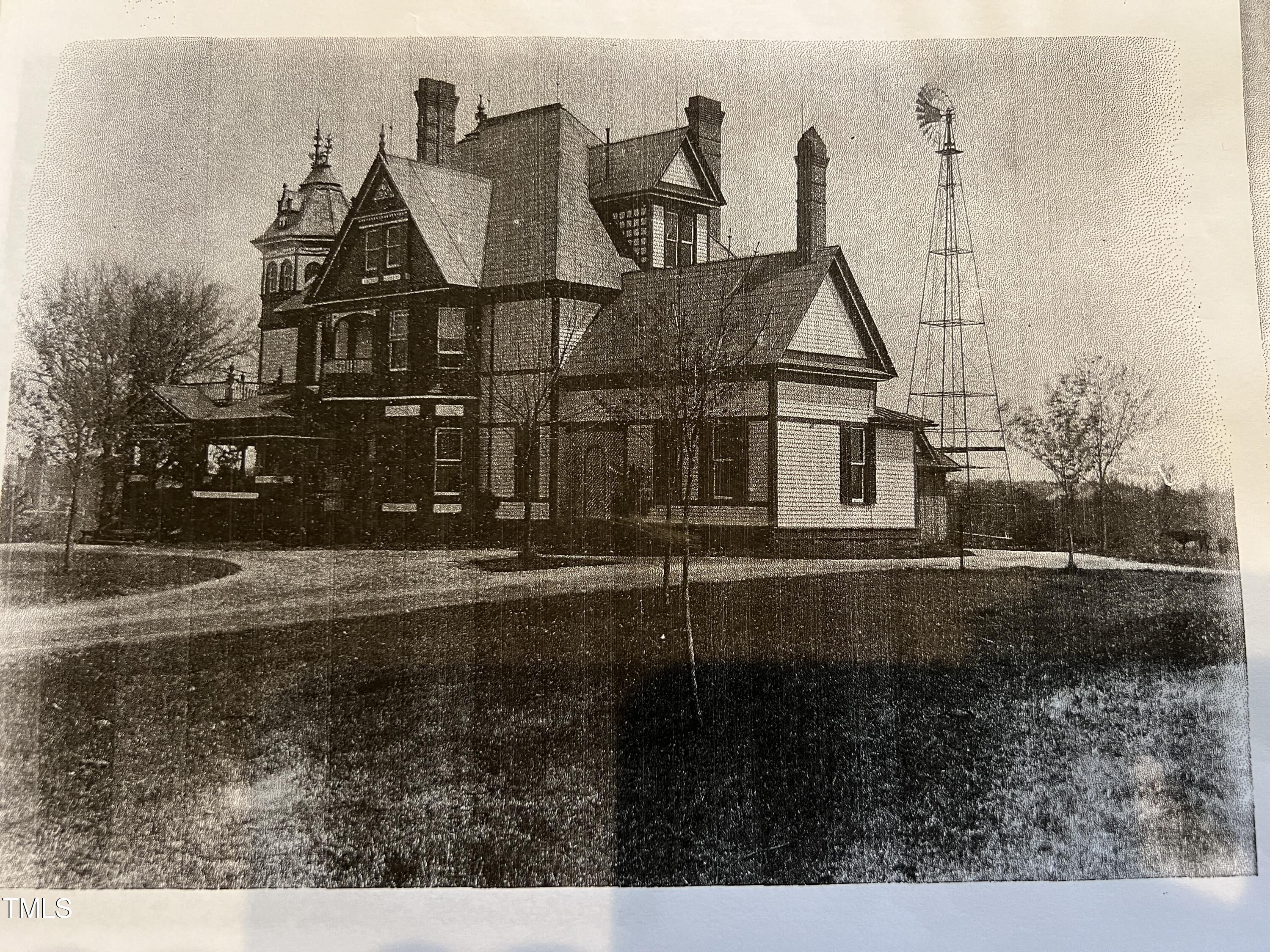 228 Holt Road