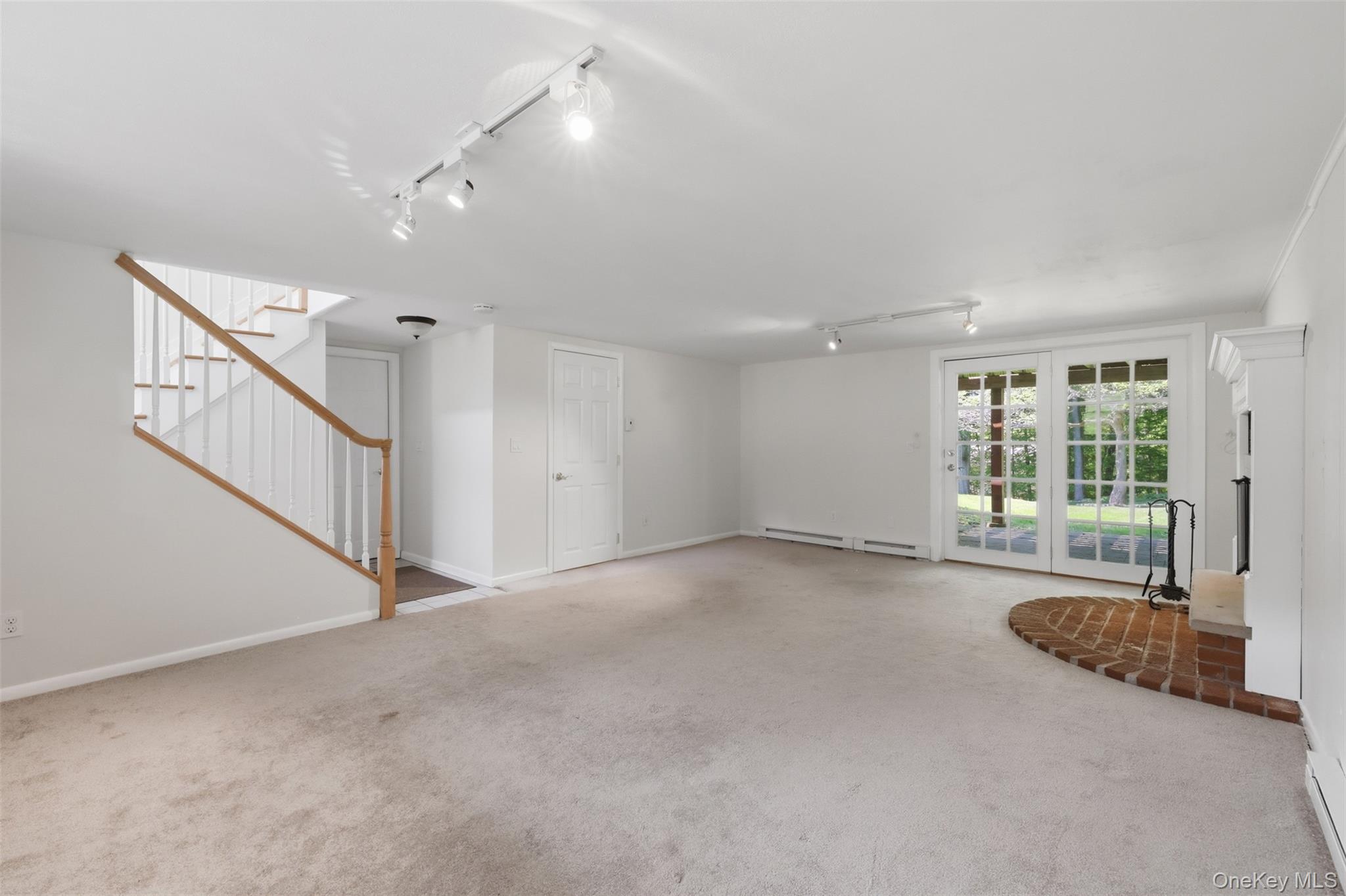 9 Wagon Trail Road