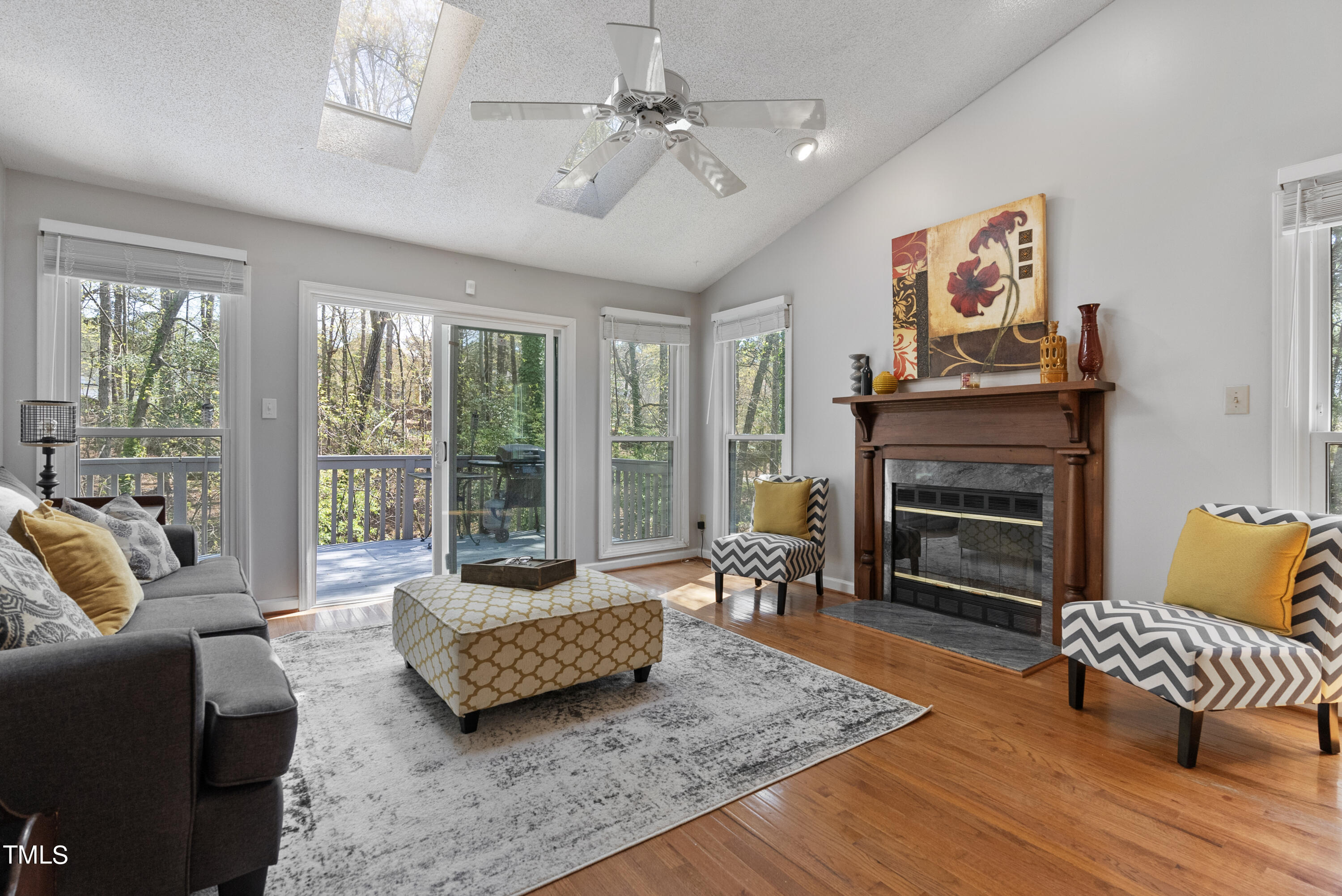 2017 Willow Hill Lane
