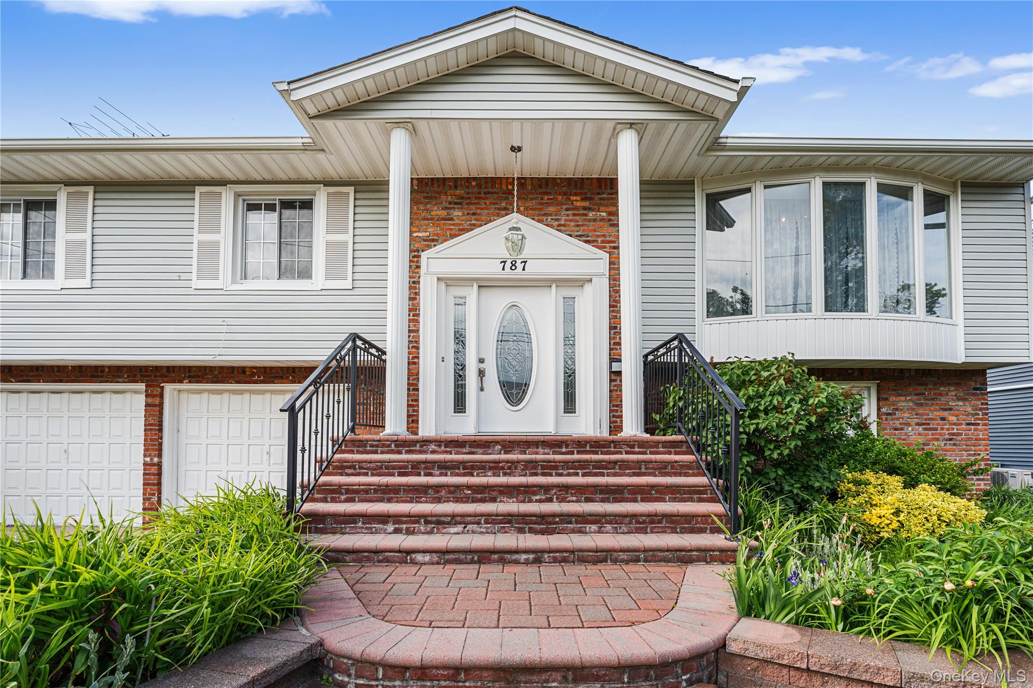 787 Vivian Court