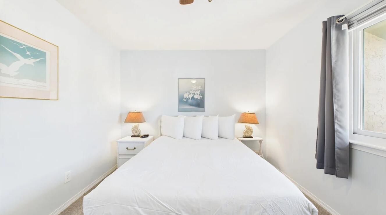 132 W Leslie Lane
