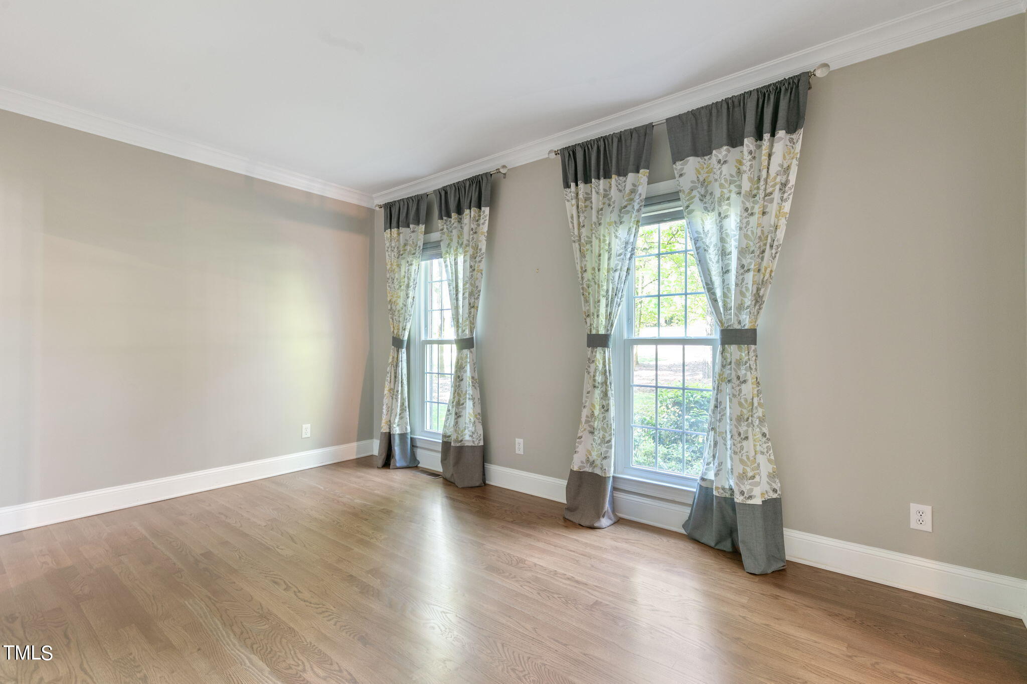 9800 Woodsong Court