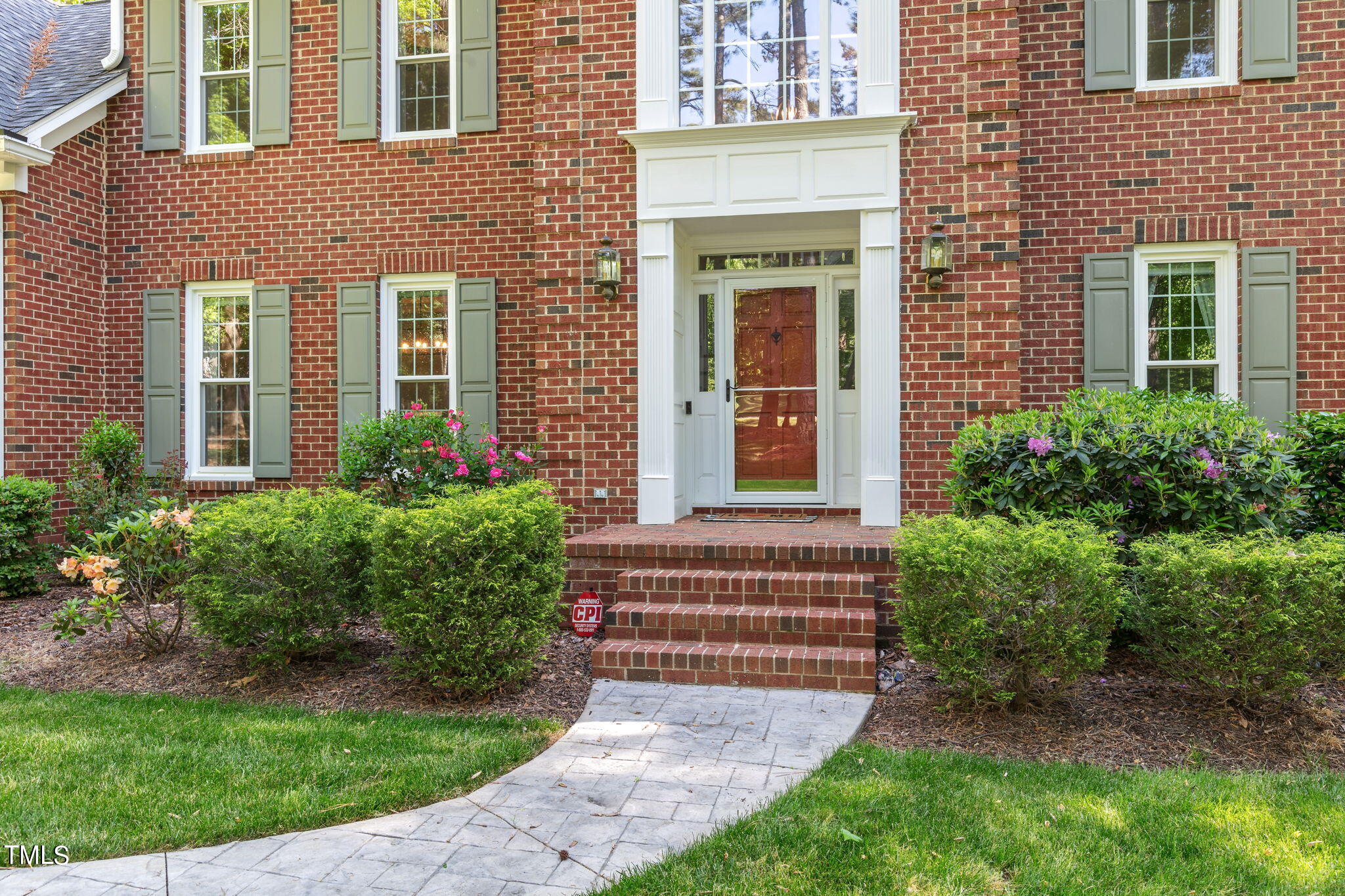 9800 Woodsong Court