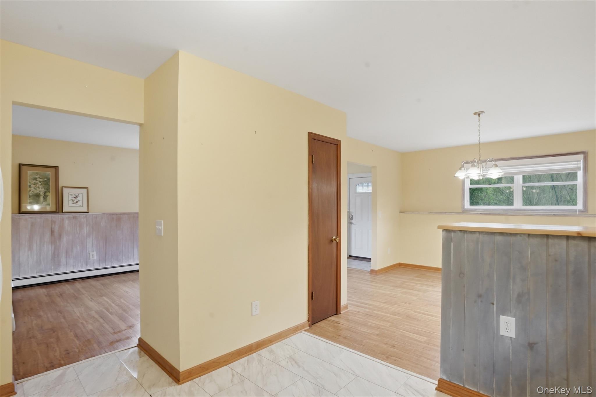902 Albany Post Road