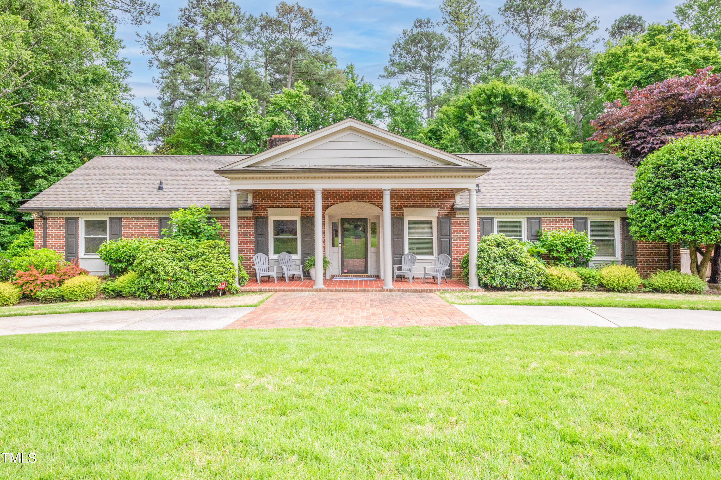 4905 Hermitage Drive