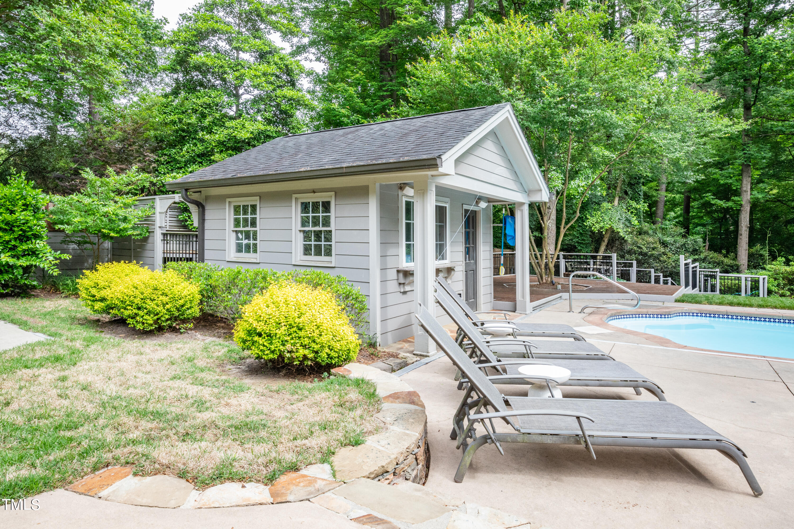 4905 Hermitage Drive