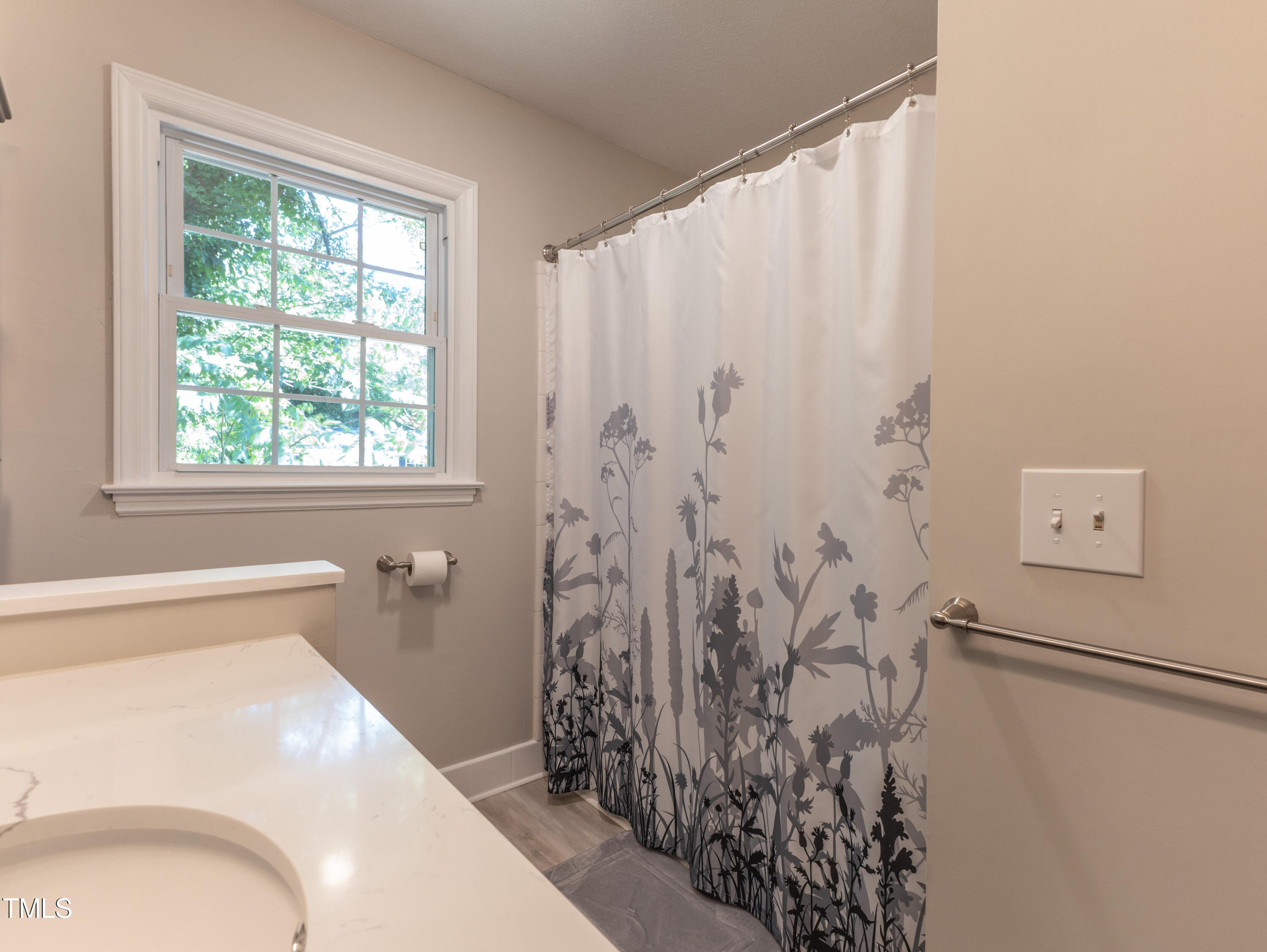 711 E Academy Street