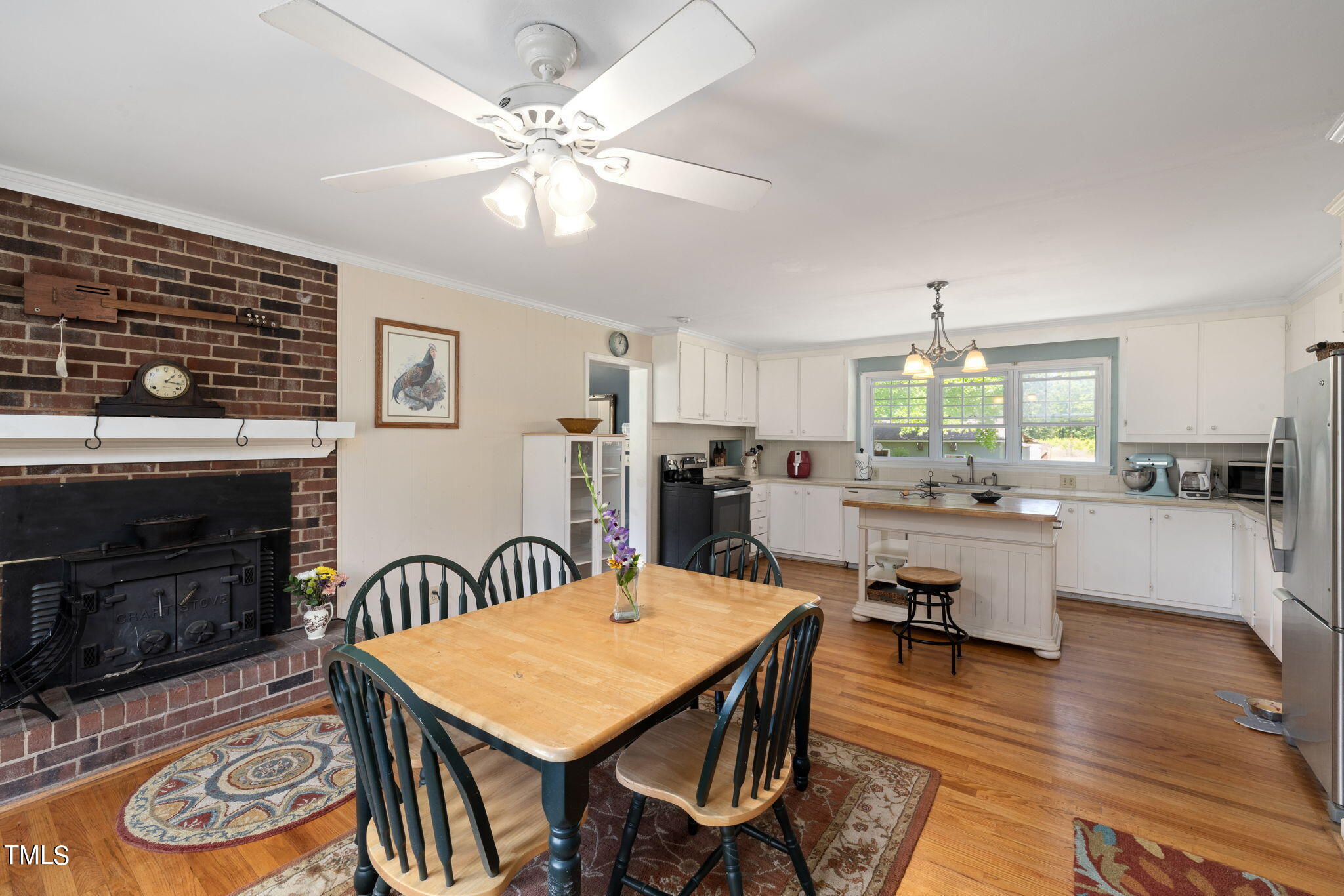 212 Hawkins Road