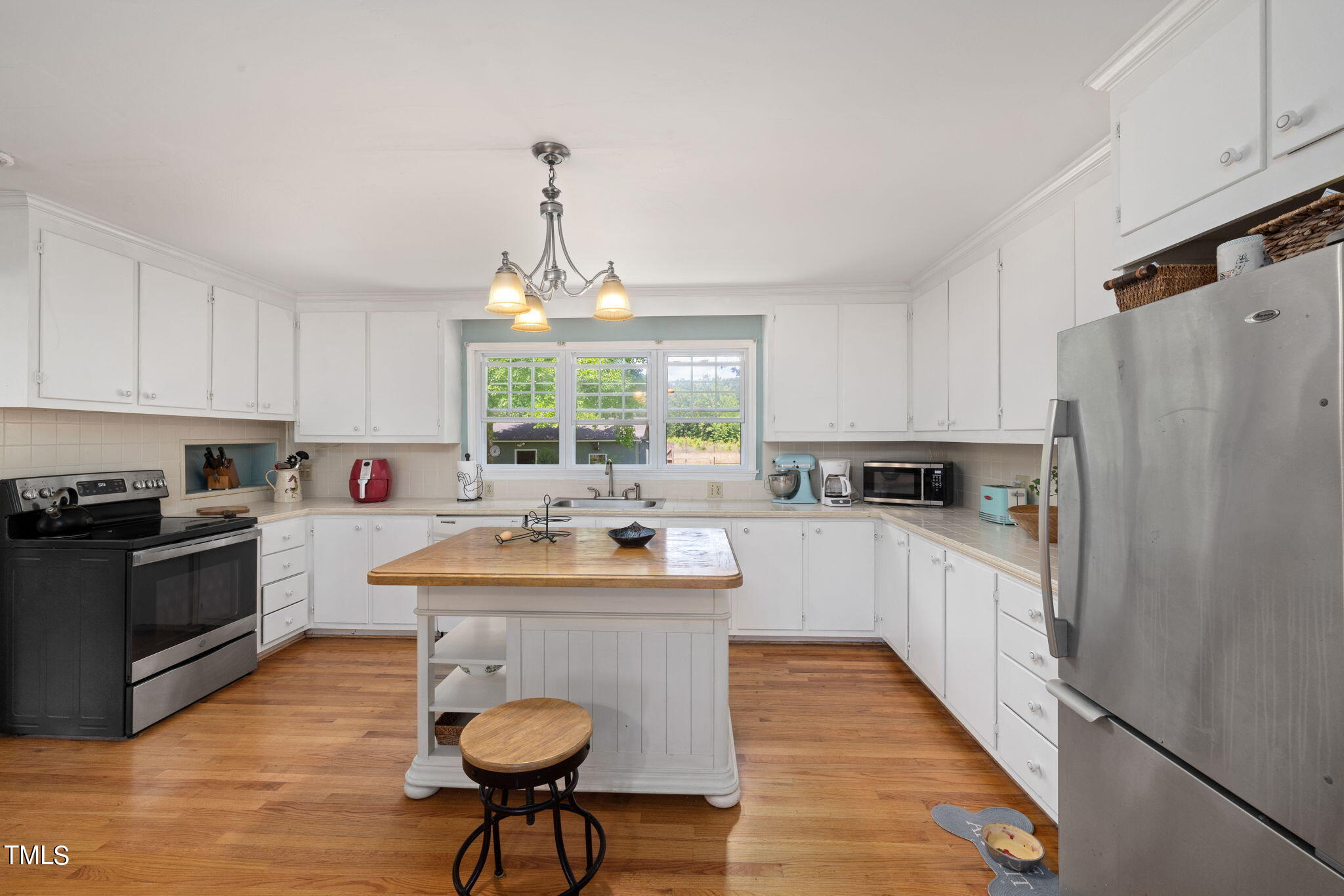 212 Hawkins Road