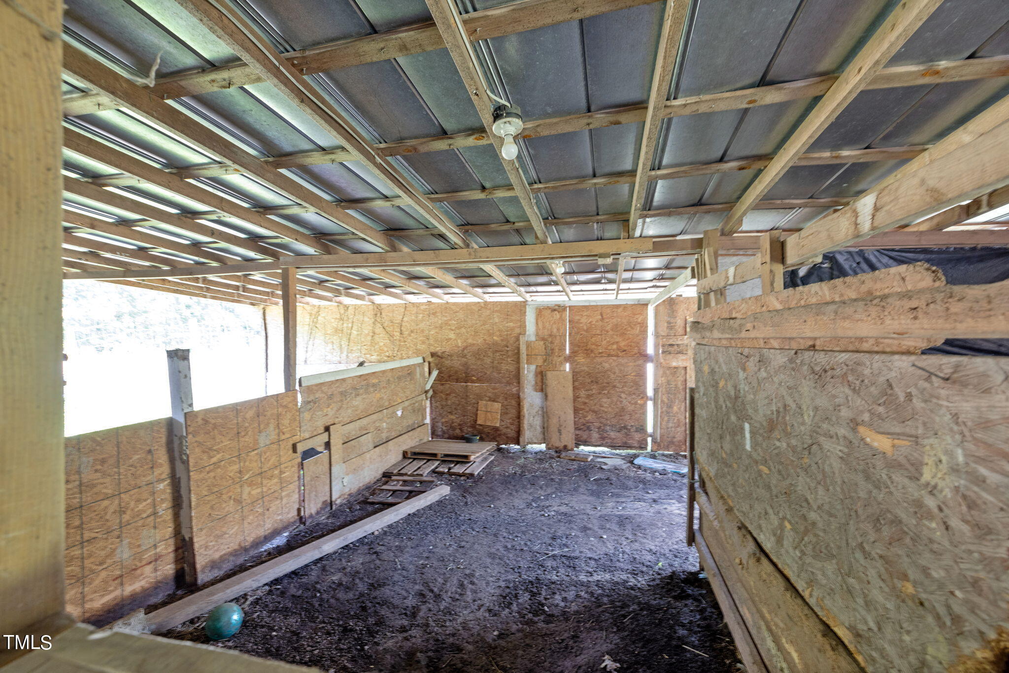 212 Hawkins Road