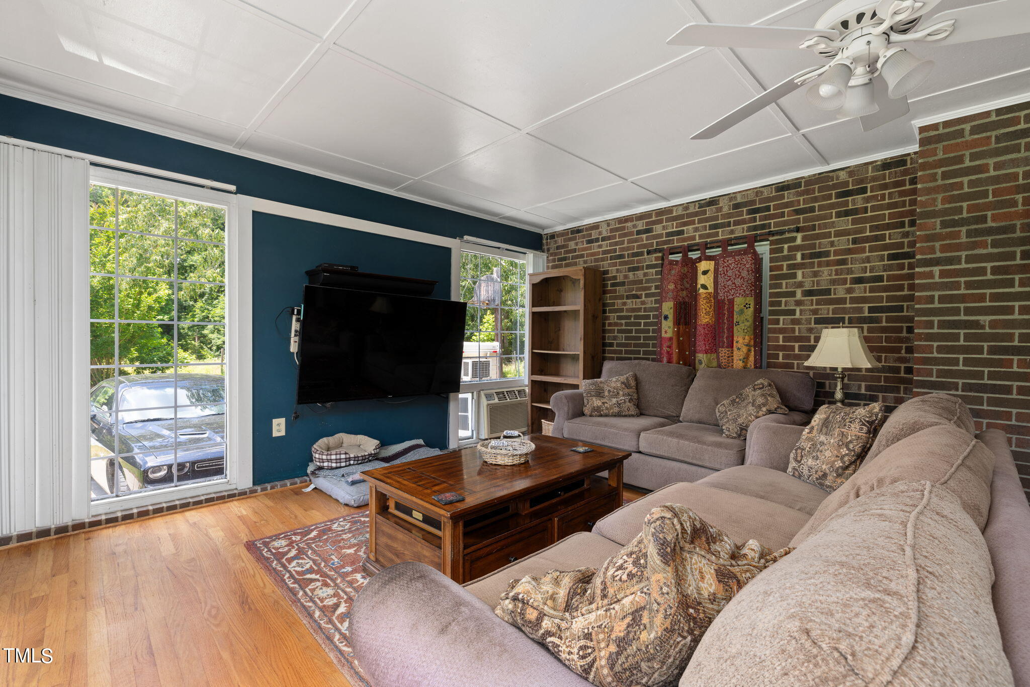 212 Hawkins Road