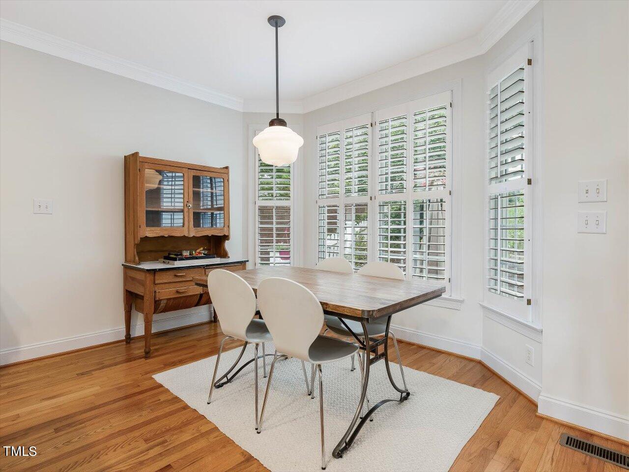 504 Parkview Crescent