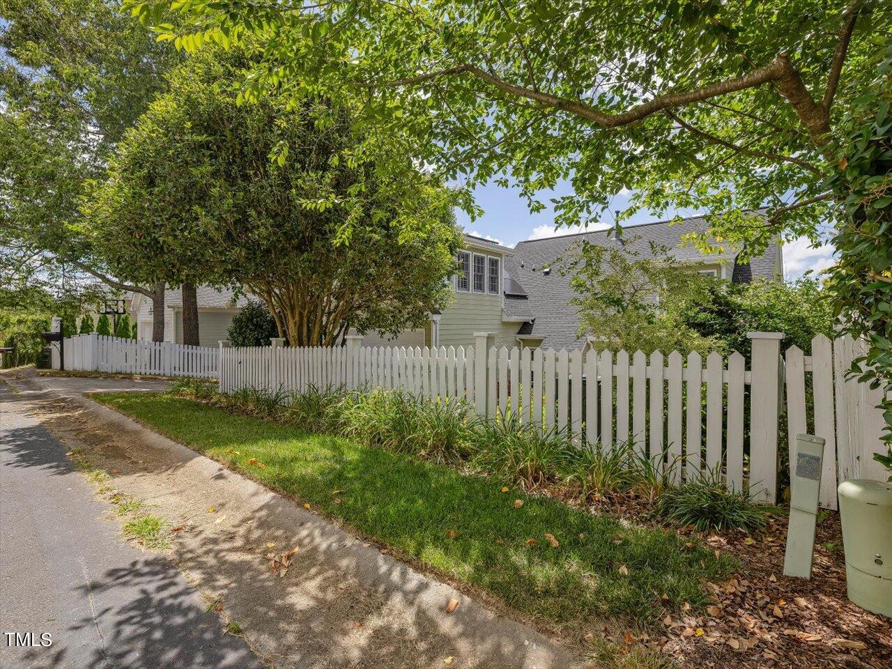 504 Parkview Crescent