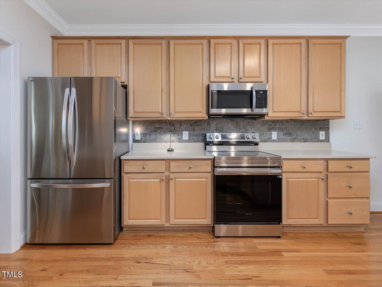 504 Parkview Crescent