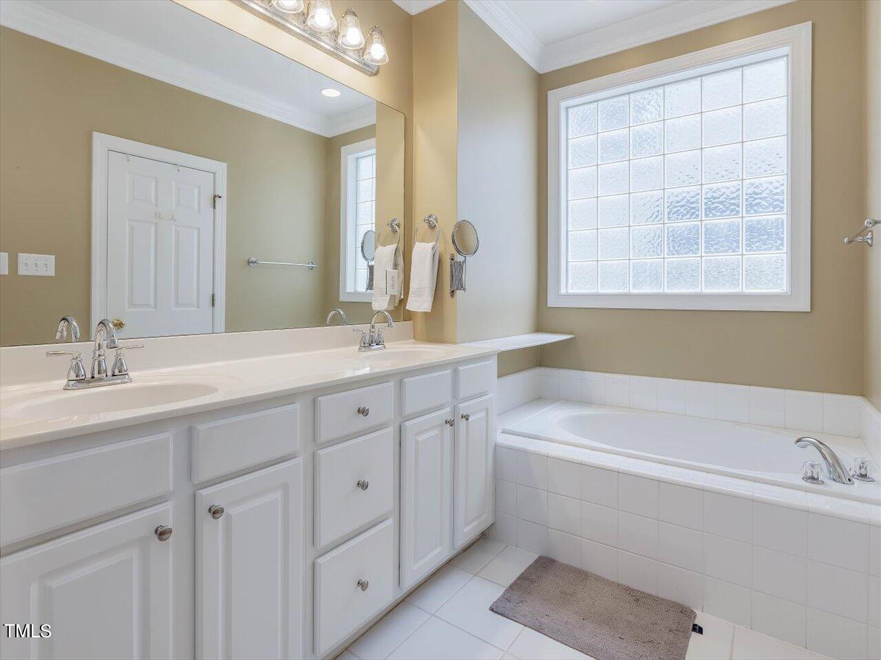 504 Parkview Crescent