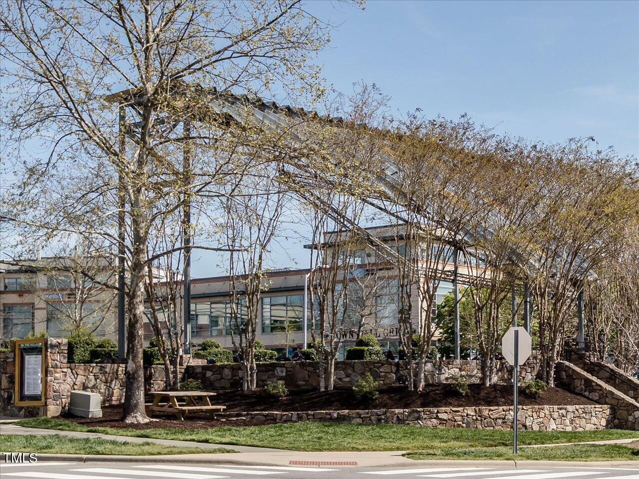 504 Parkview Crescent