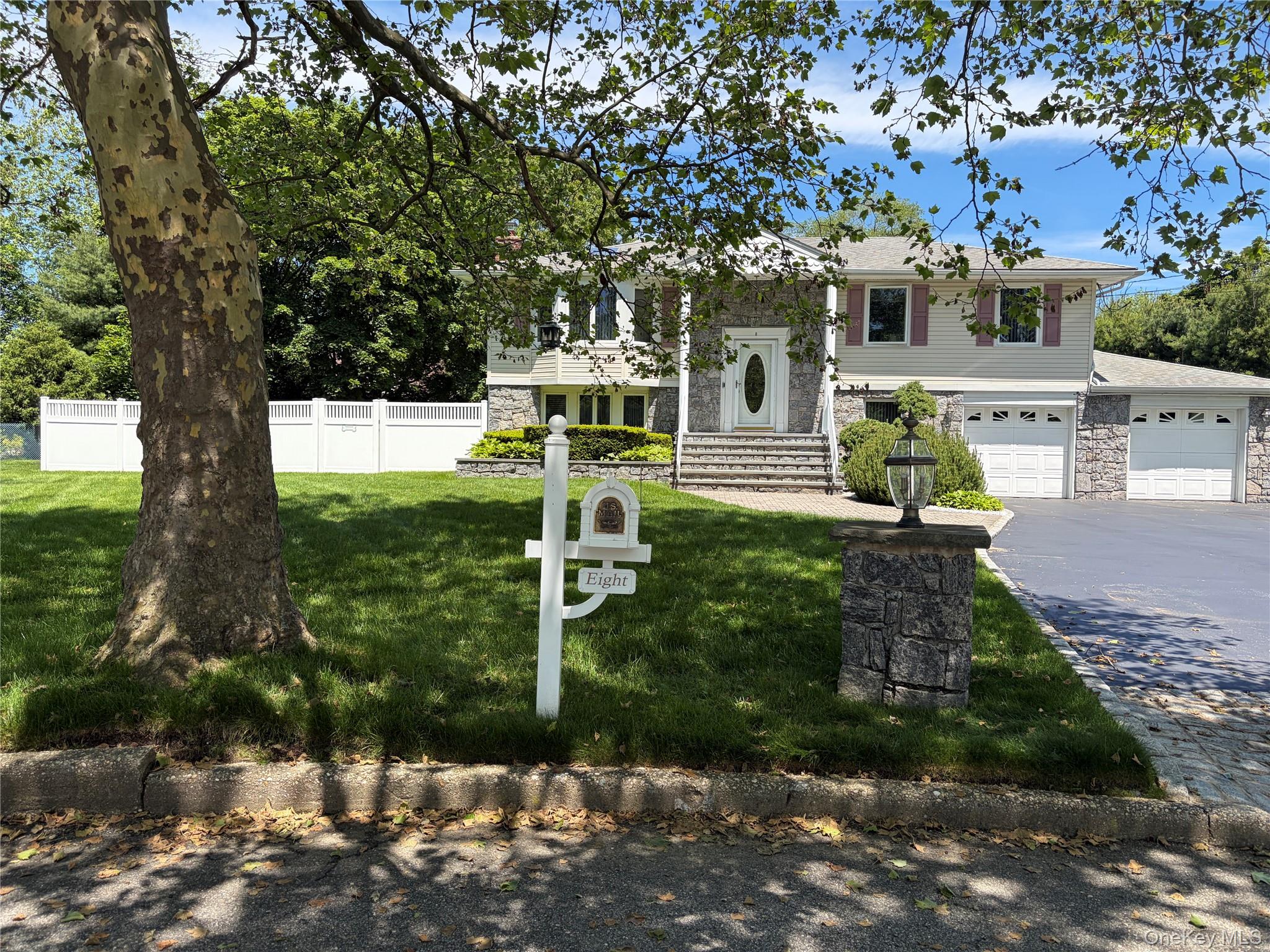 8 Stell Lane