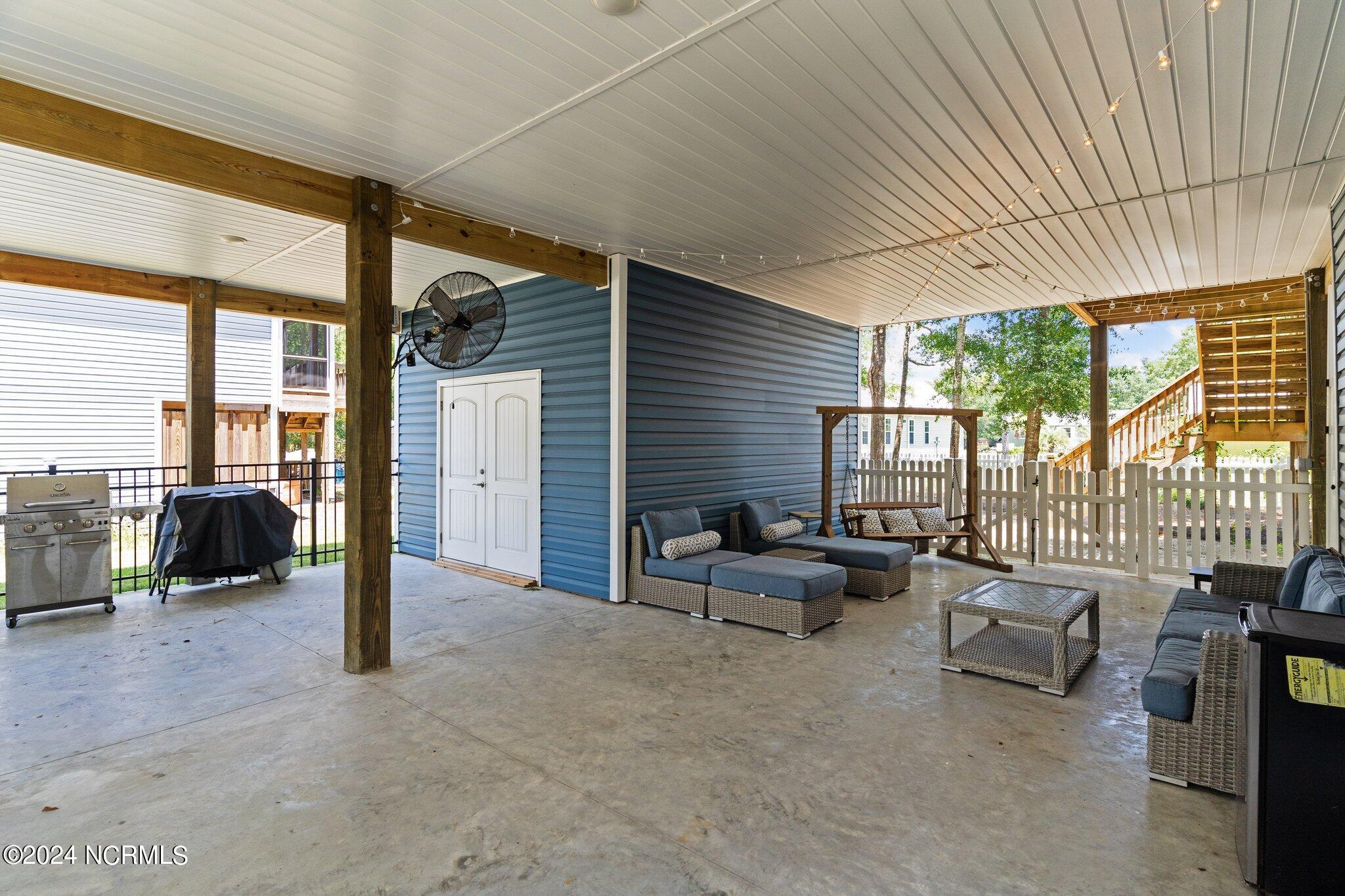 144 NE 4th Street