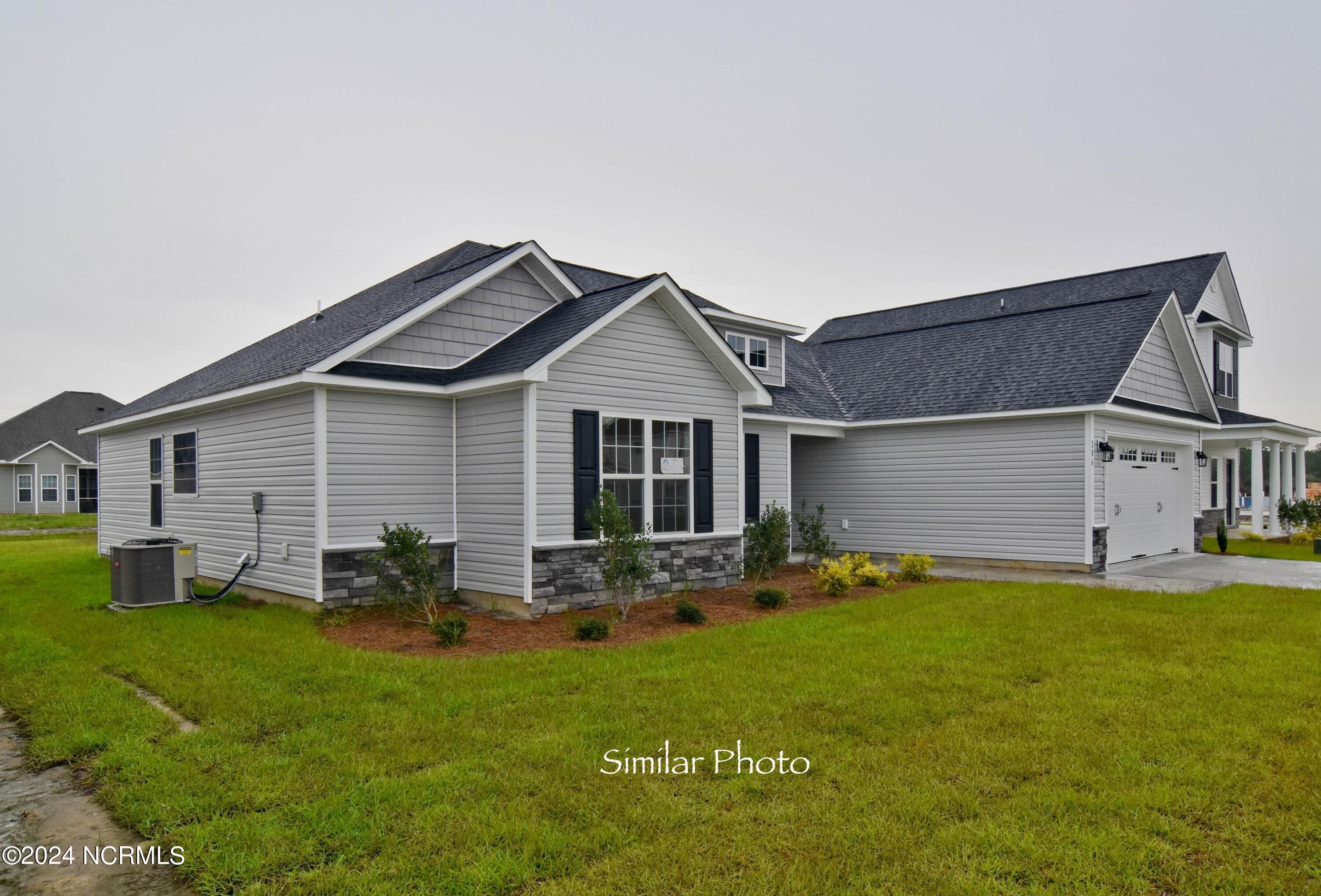 918 Uplands Lane