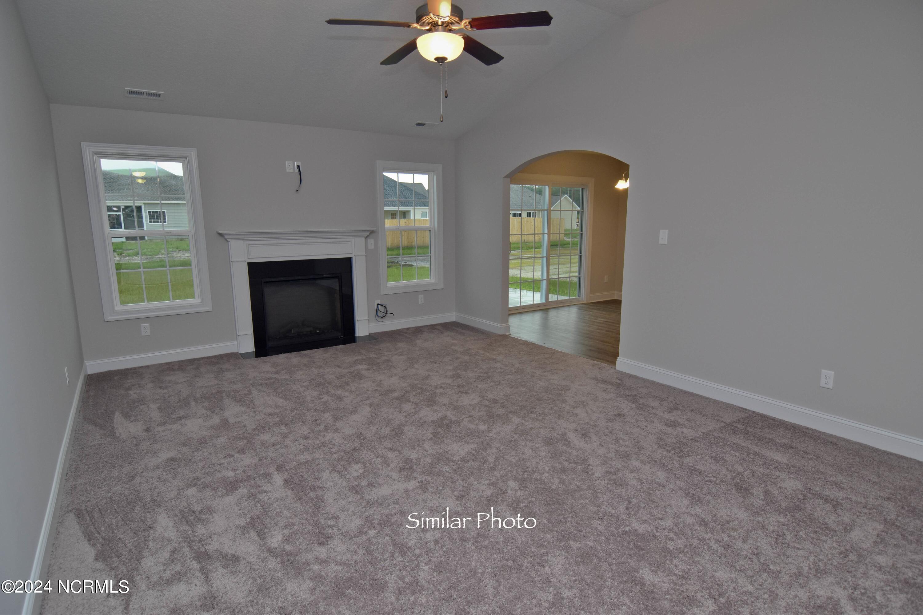 918 Uplands Lane