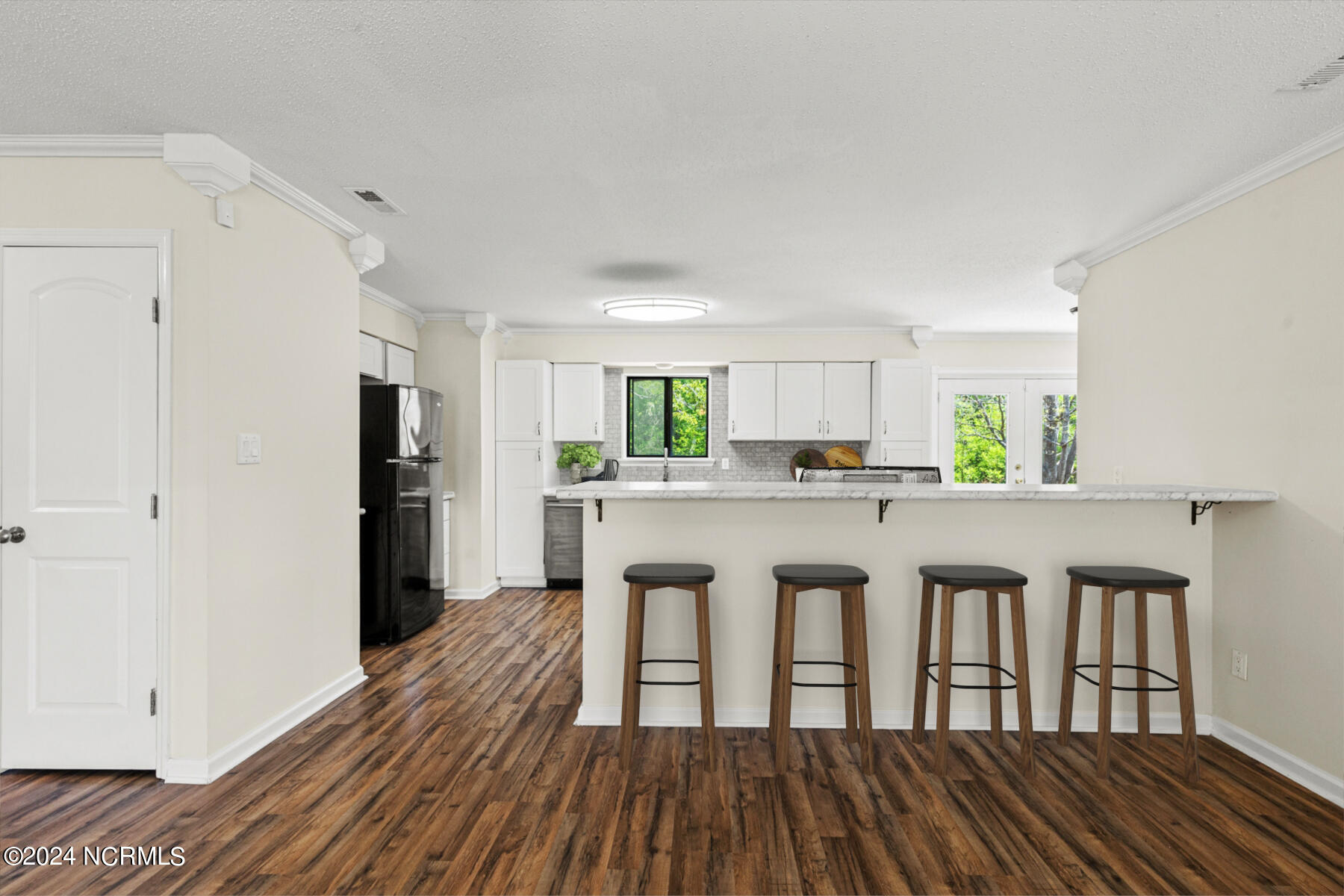 6019 E Red Oak Court