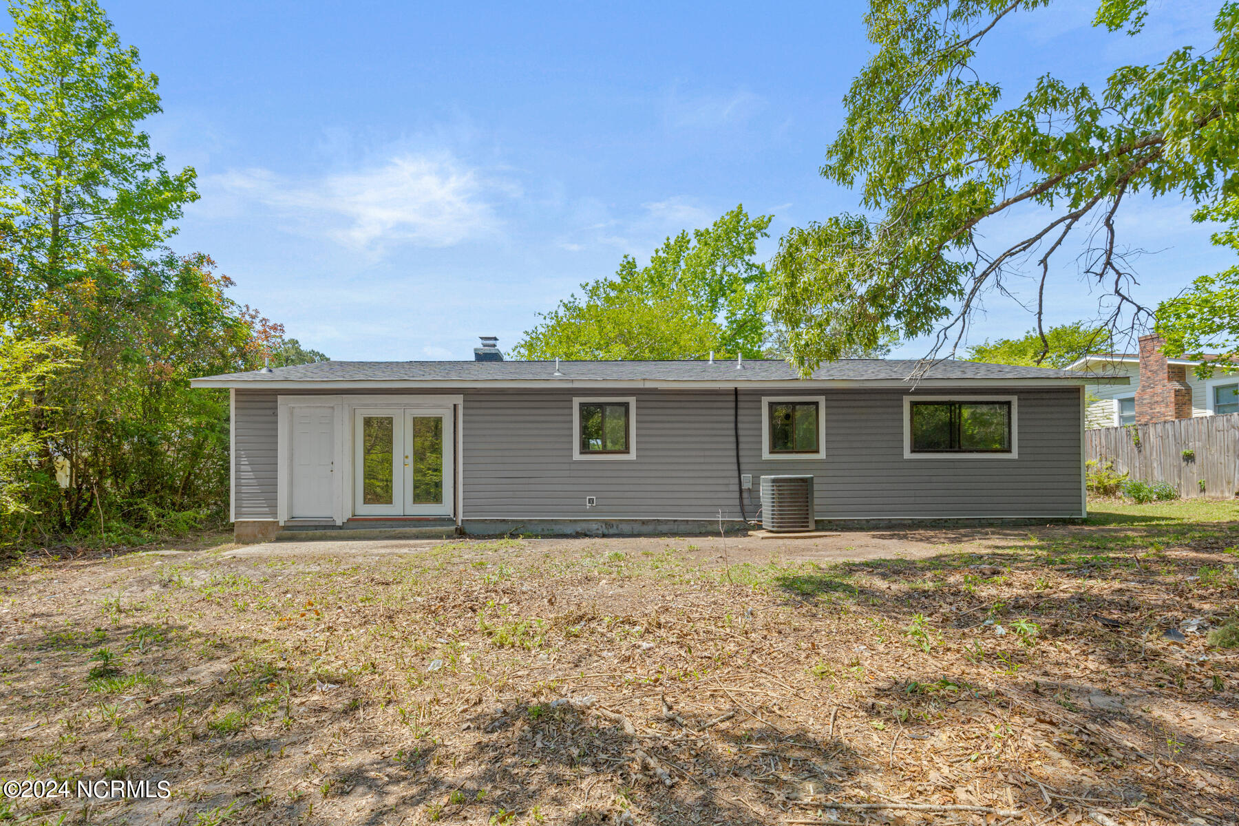 6019 E Red Oak Court