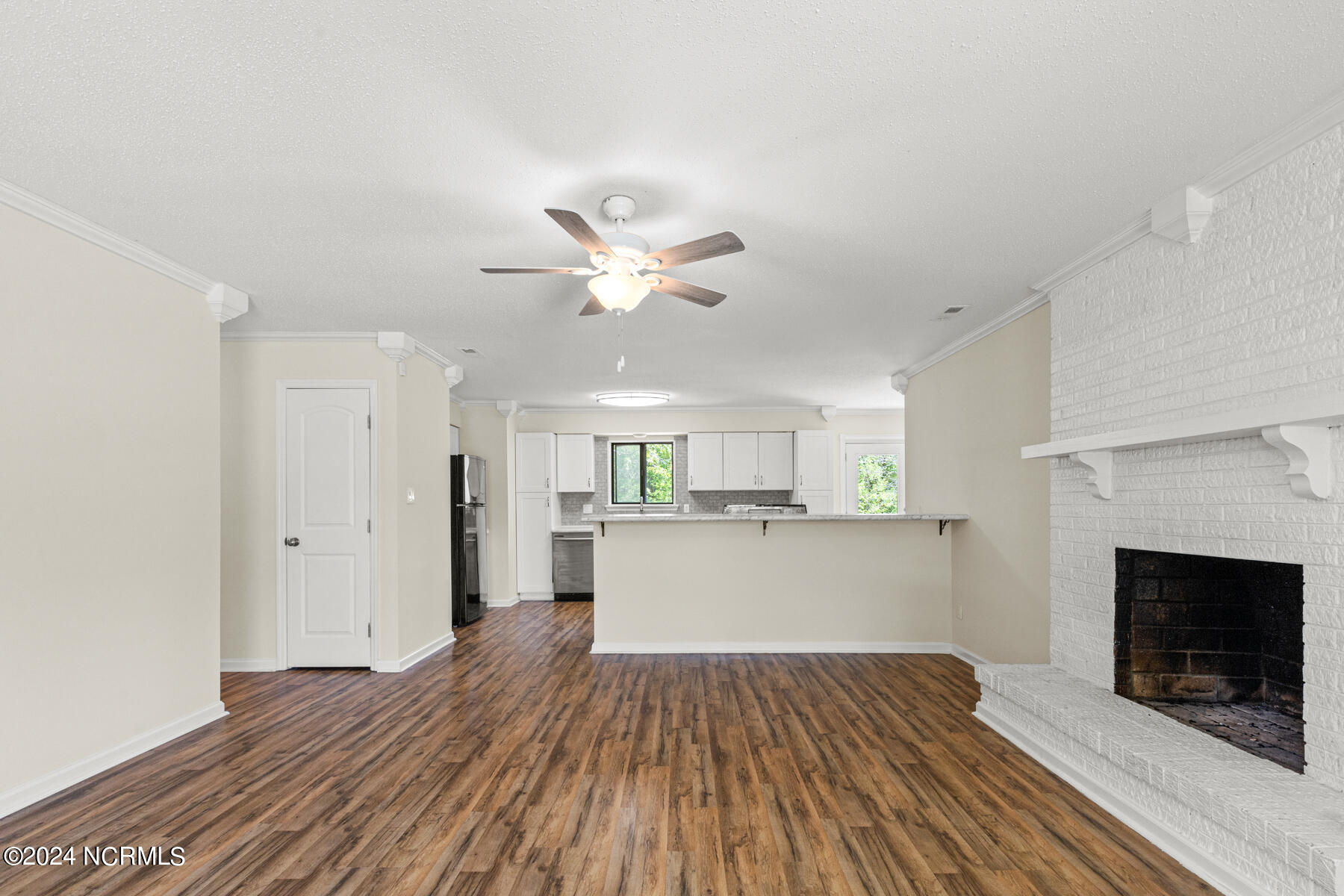 6019 E Red Oak Court
