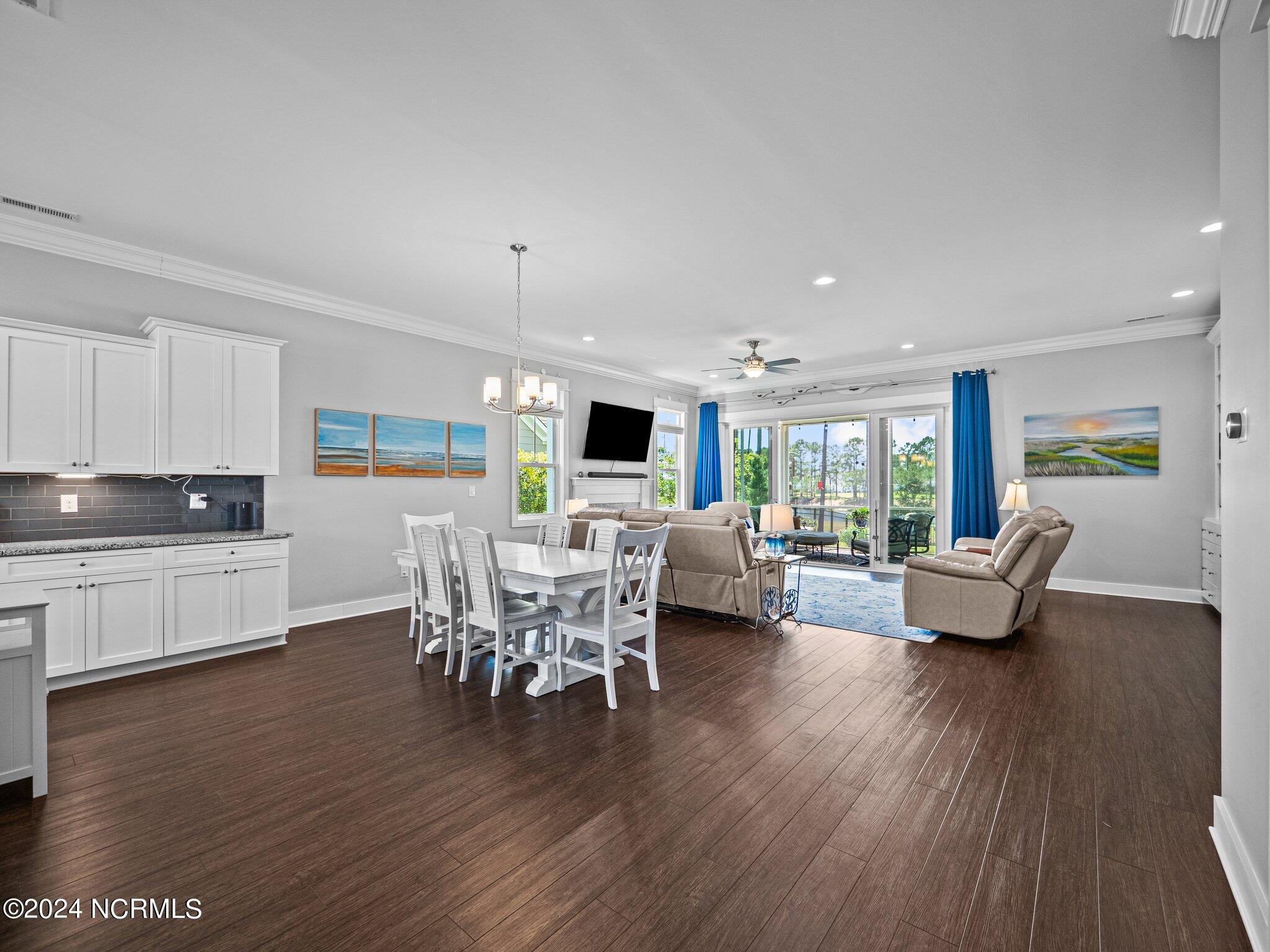 530 Moss Lake Lane