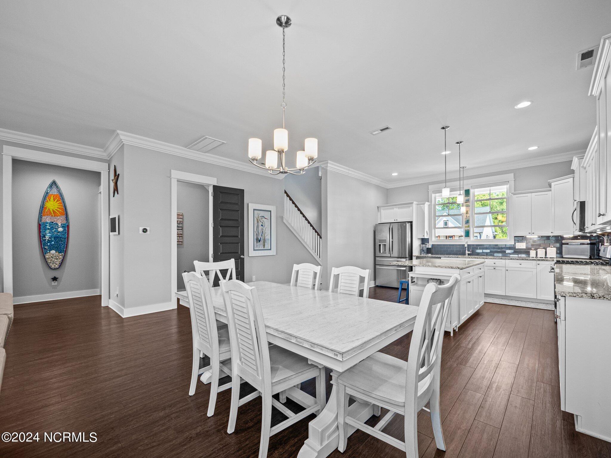 530 Moss Lake Lane