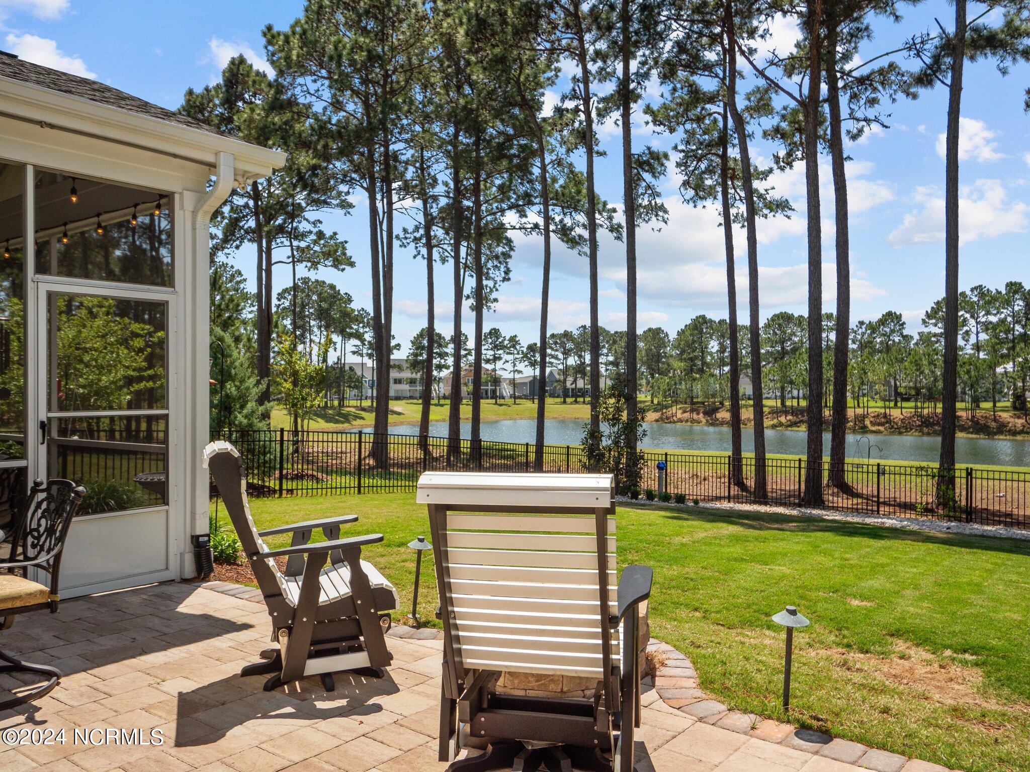 530 Moss Lake Lane