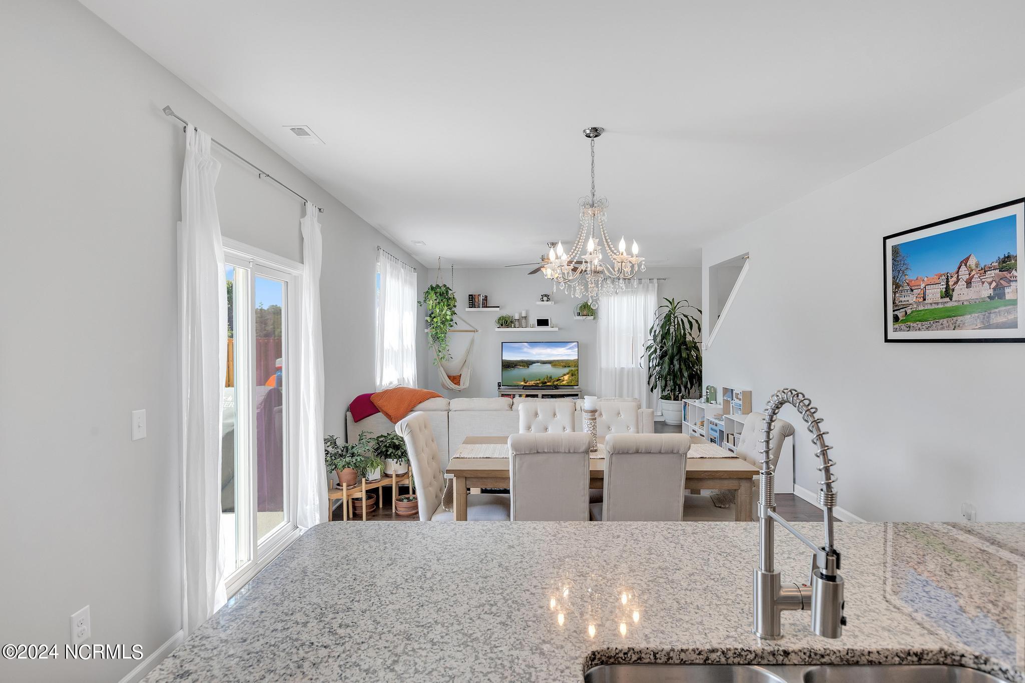 54 S Ryder Court